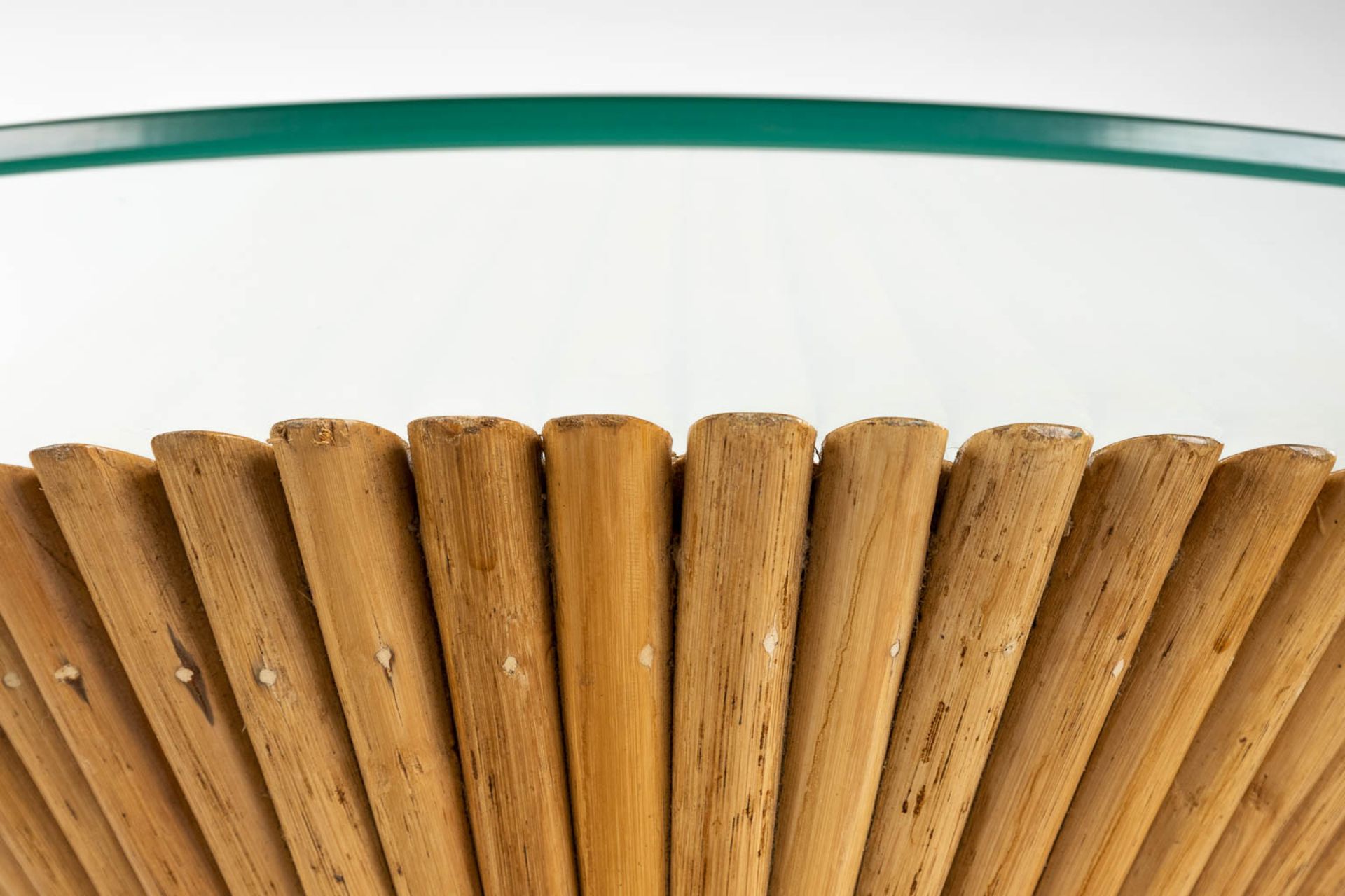 John MCGUIRE (1920-2013)(Attr.) 'Sheaf of Wheat Coffee Table, Bamboo Coffee table' with a glass top. - Bild 7 aus 14