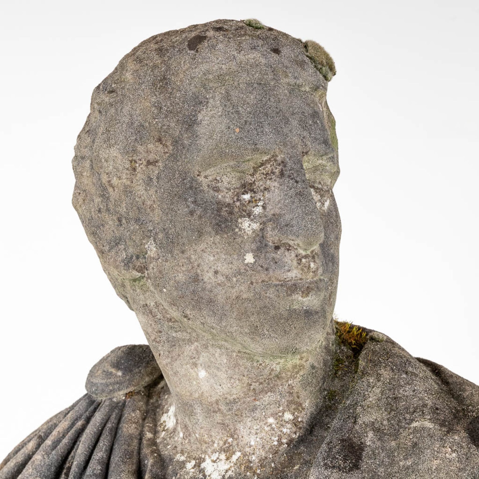 Bust of a Roman on a pedestal, probably Caesar, cast concrete. 20th C. (D:36 x W:75 x H:97 cm) - Image 8 of 10