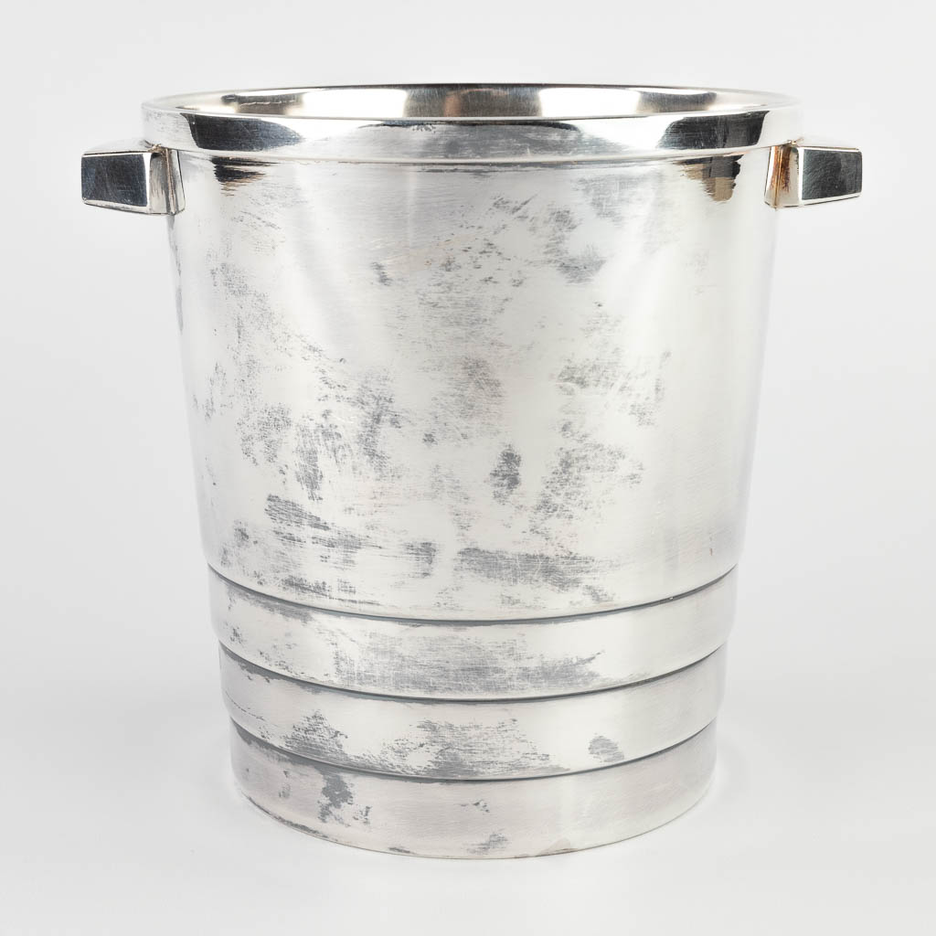 Luc LANEL (1893-1965) Champagne cooler for Christofle, model Gallia. (D:19,5 x W:23 x H:20,5 cm)