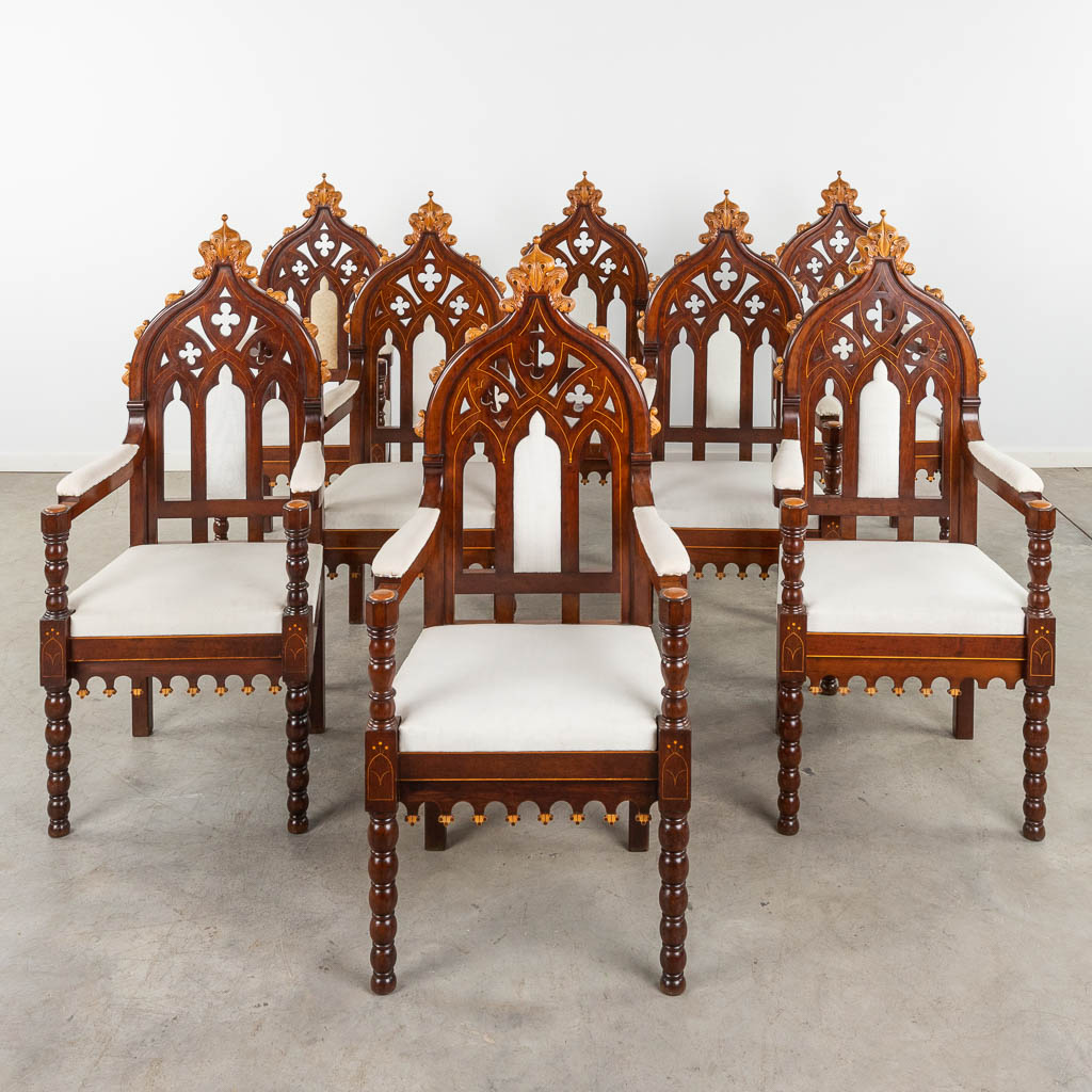 An exceptional set of 8 Thrones, sculptured wood in a gothic revival style. Circa 1880. (D:47 x W:56