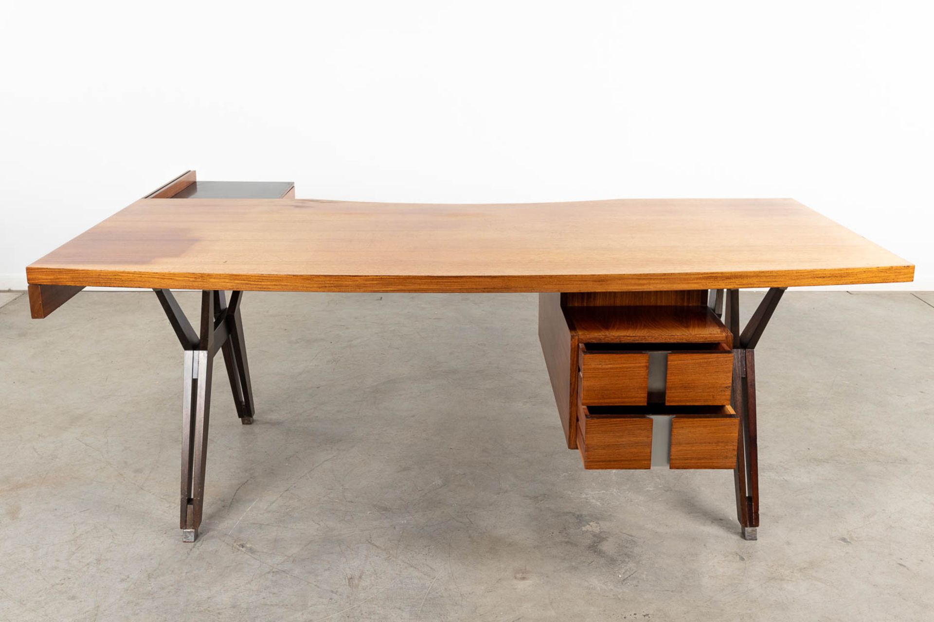 Ico PARISI (1916-1996) 'Terni Desk' by MIM Roma (D:98 x W:210 x H:73 cm) - Image 8 of 13