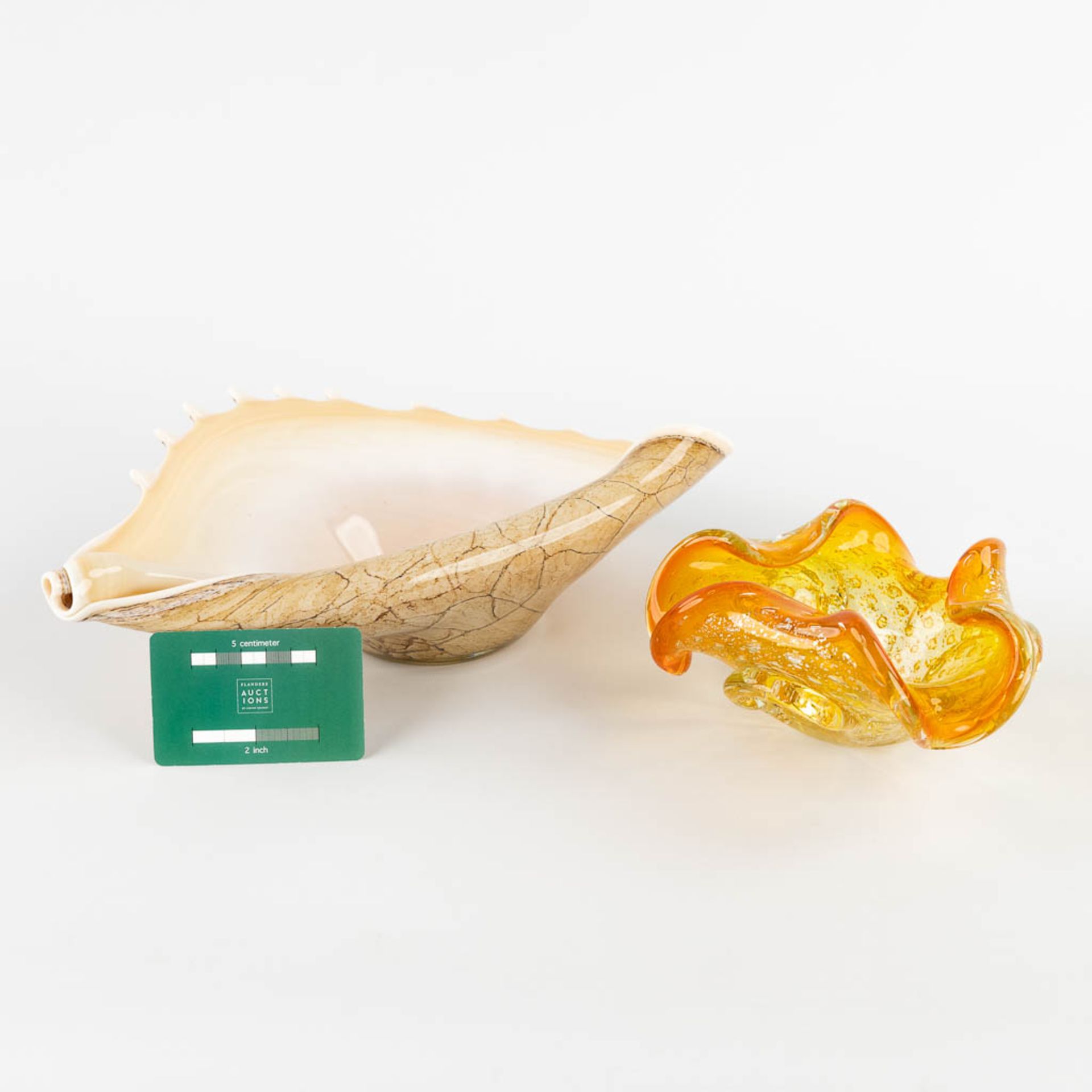 Two pieces of art glass, Sea shell and a bowl, Murano, Italy. (D:23 x W:34 x H:9,5 cm) - Bild 2 aus 14