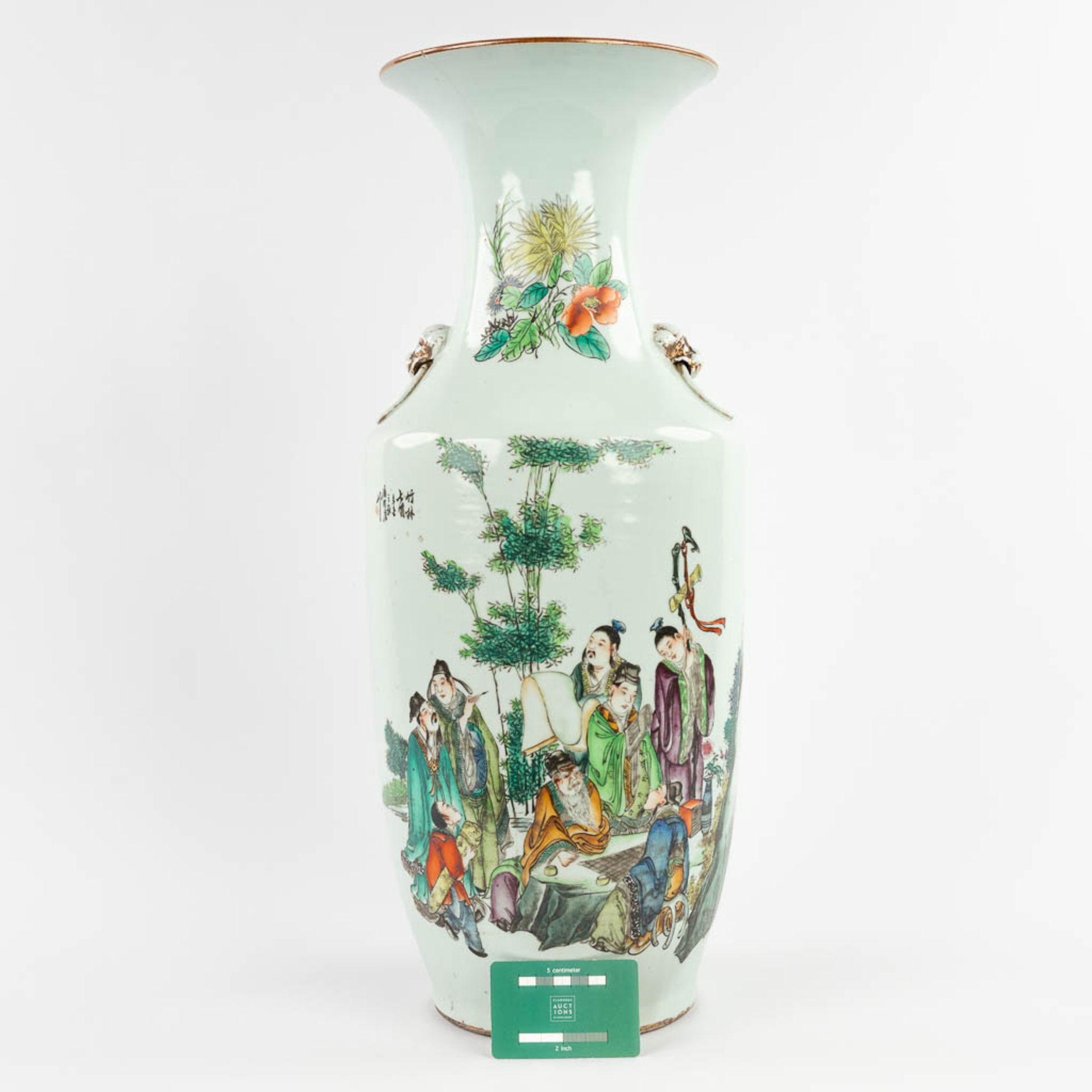 A Chinese vase, decorated with wise men in a garden. 19th/20th C. (H:58 x D:23 cm) - Bild 2 aus 16