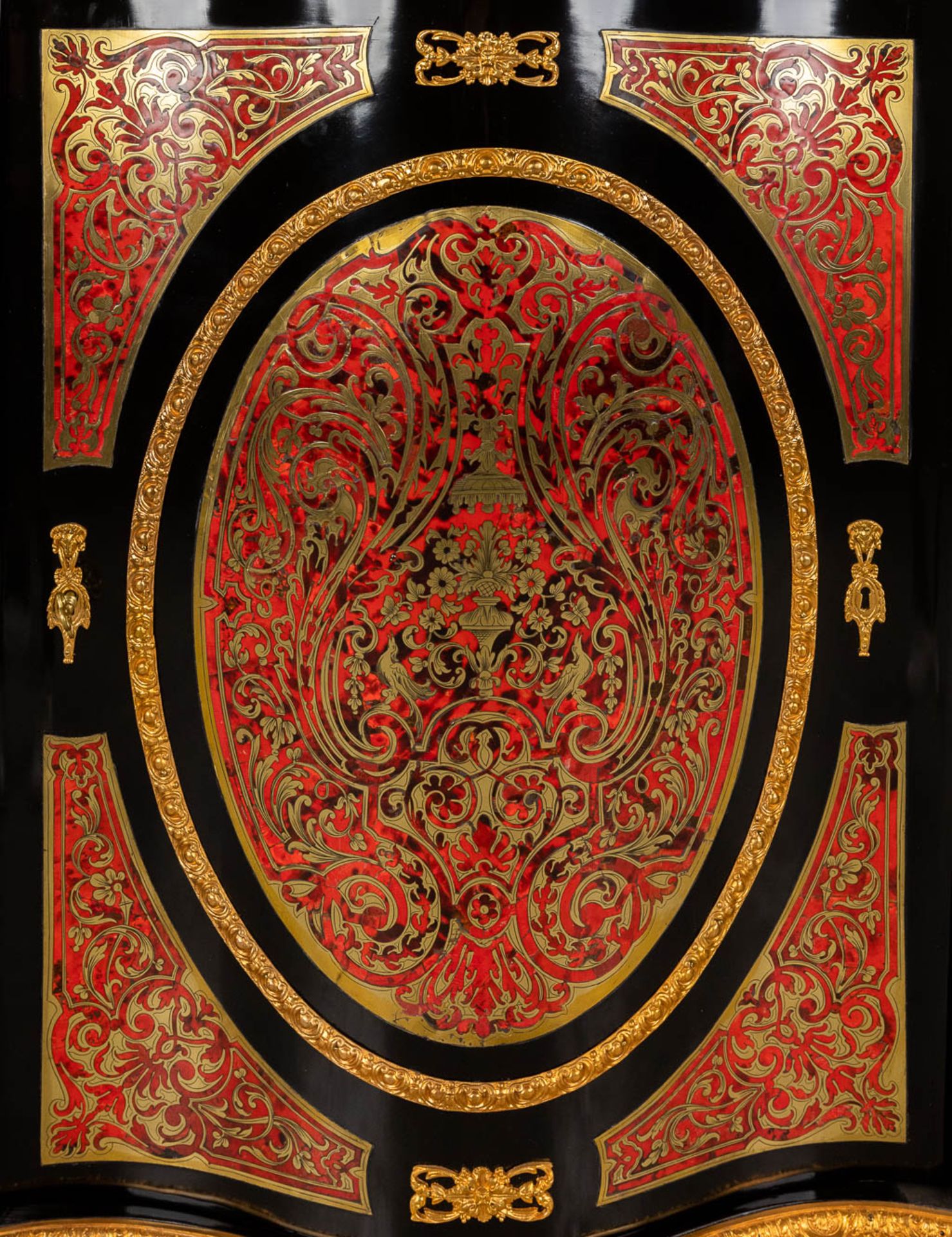 A Boulle cabinet with bow front, Tortoise shell and copper inlay, Napoleon 3, 19th C. (D:42 x W:114, - Image 16 of 19