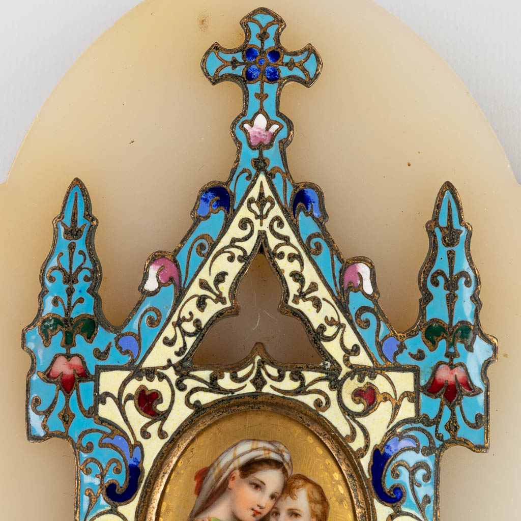 A holy water font and miniature painting. Madonna Della Seggiola after Rafael. 20th C. (W:12,5 x H:2 - Image 5 of 15