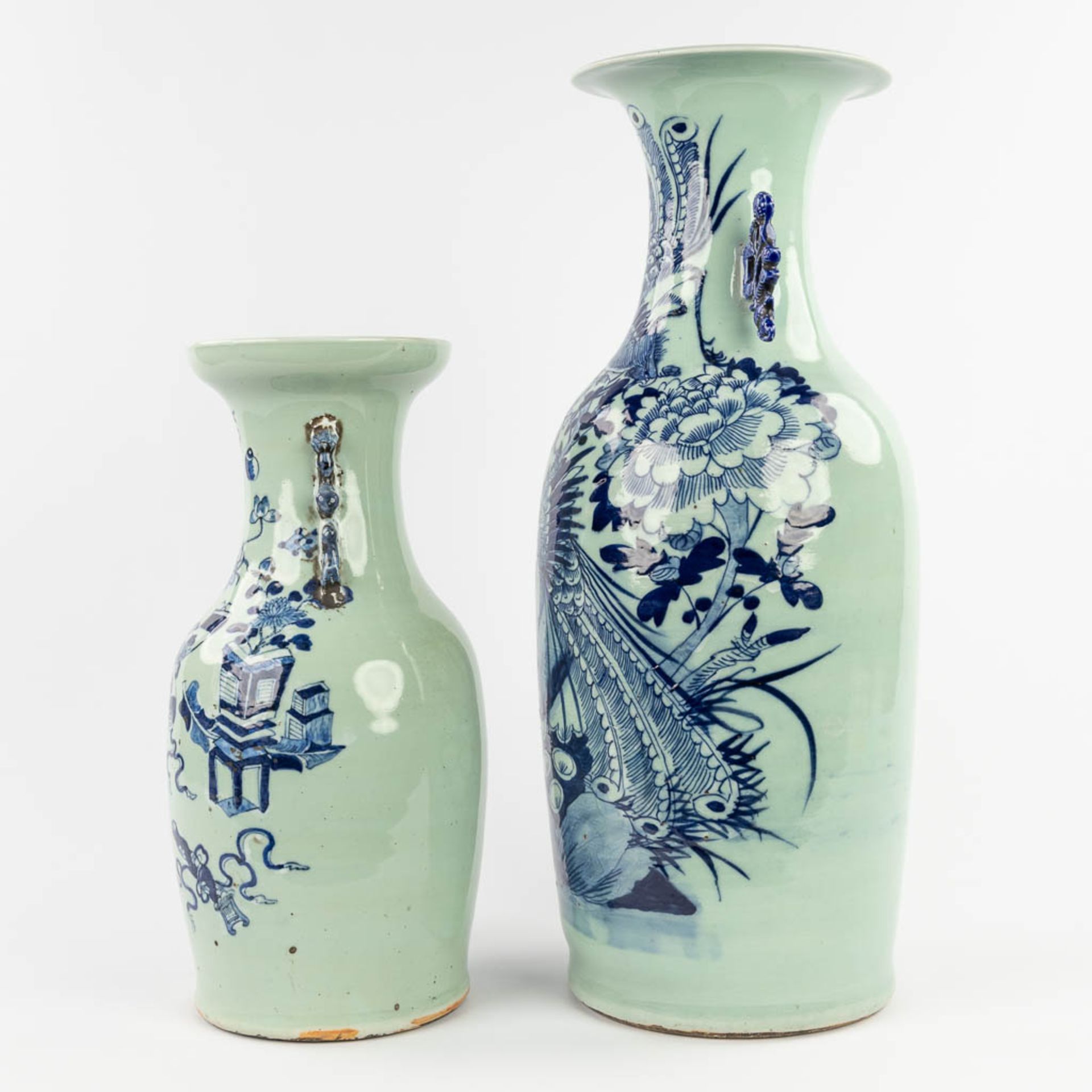 Two Chinese vases, celadon with a blue-white decor. 19th/20th C. (H:59 x D:24 cm) - Bild 6 aus 12