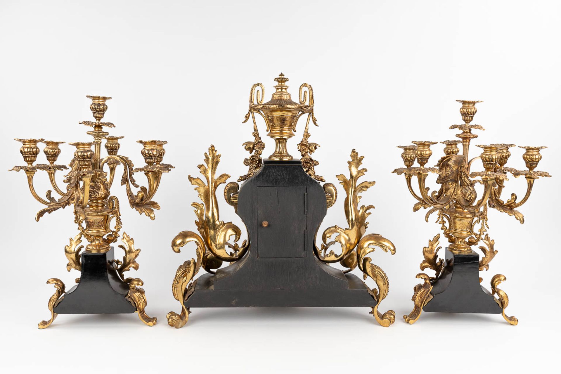 A three-piece mantle garniture clock and candelabra, Louis XV style. Circa 1970. (D:25 x W:51 x H:55 - Image 5 of 14