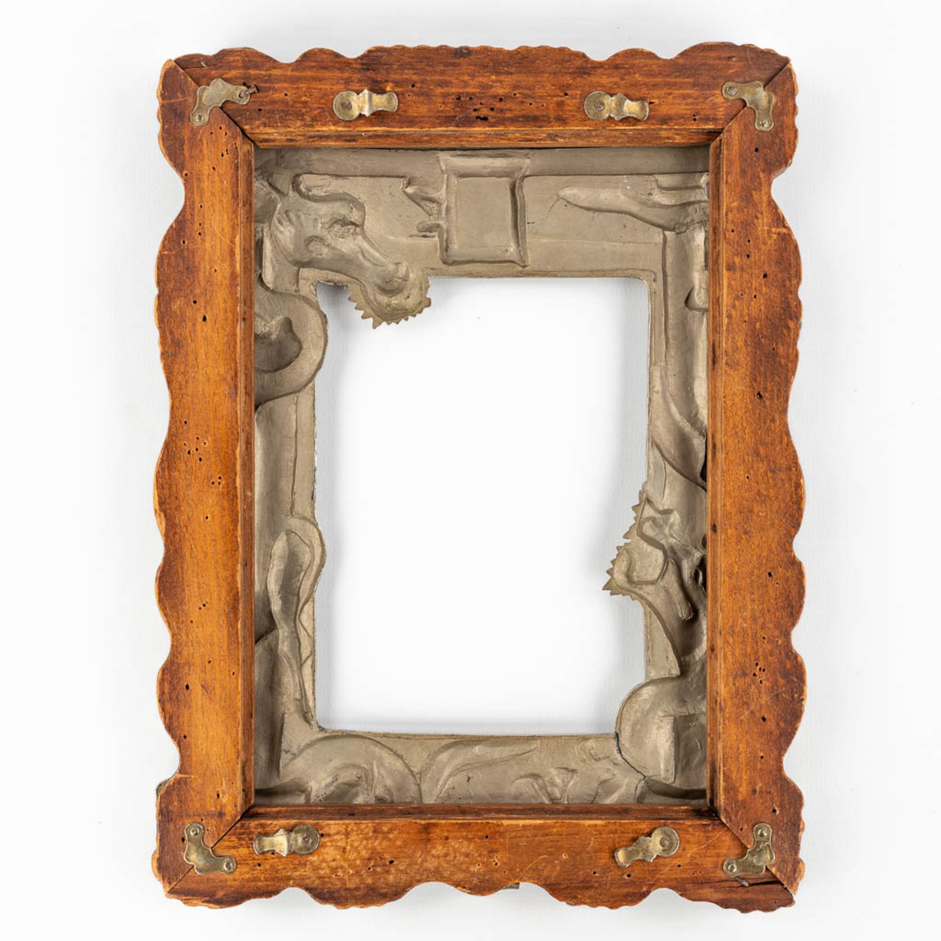 A Chinese picture frame, silver-plated, decorated with dragons near a temple entrance. 20th C. (W:19 - Bild 9 aus 9