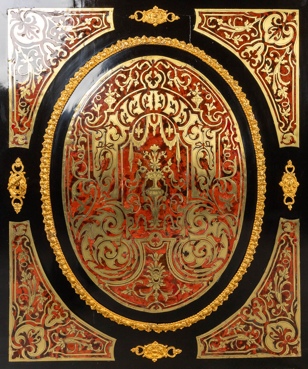 A pair of 'Boulle' cabinets, tortoiseshell inlay with brass. Napoleon 3, 19th C. (D:38 x W:82 x H:10 - Image 13 of 17