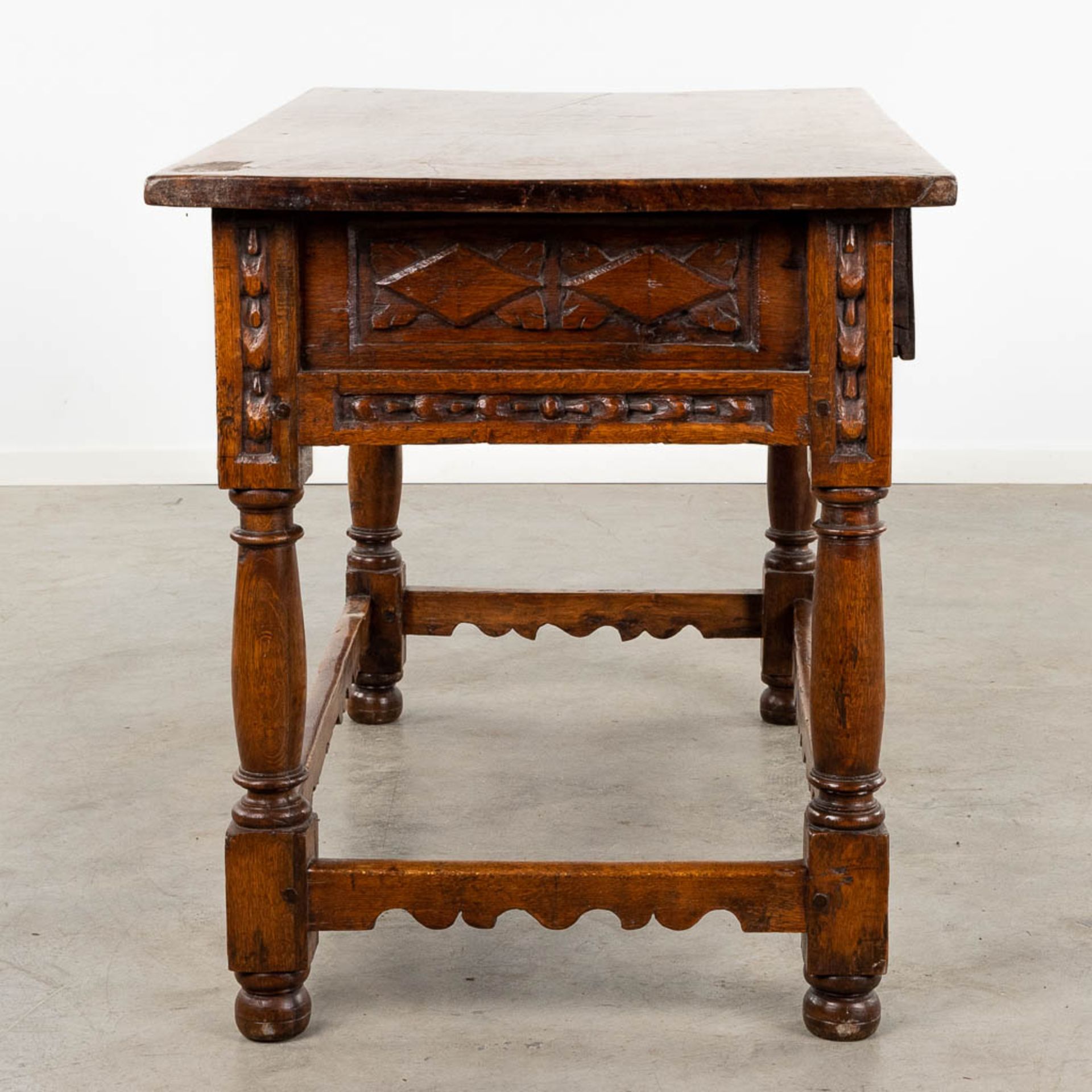 An antique "Table De Milieu", sculptured wood. Spain, 18th C. (D:72 x W:127 x H:82 cm) - Image 8 of 13