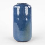 Rogier VANDEWEGHE (1923-2020) 'Vase' blue glazed ceramics, for Amphora. (H:21 x D:13,5 cm)