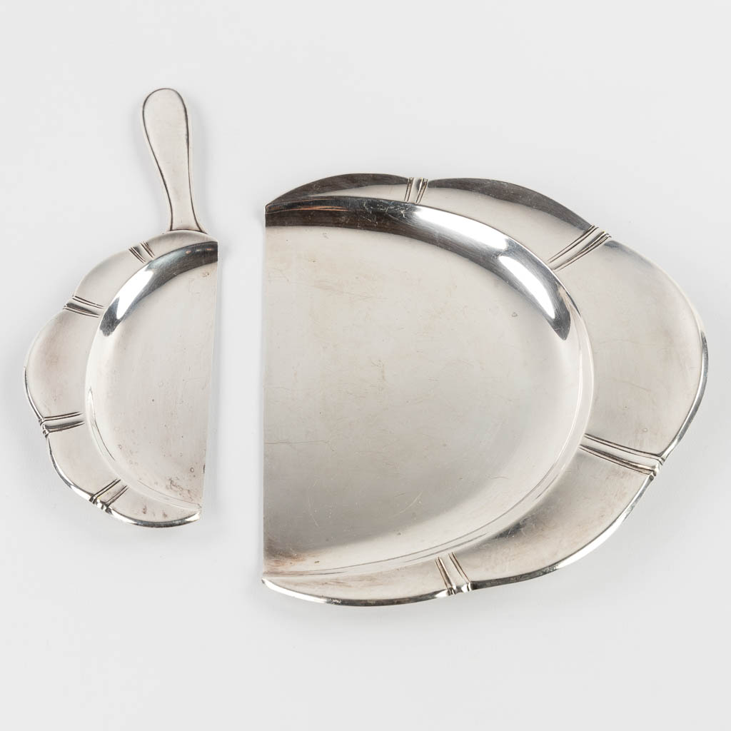 Christofle, Wiskemann, Fironnet, a large collection of serving accessories, silver-plated metal. (D: - Image 6 of 32