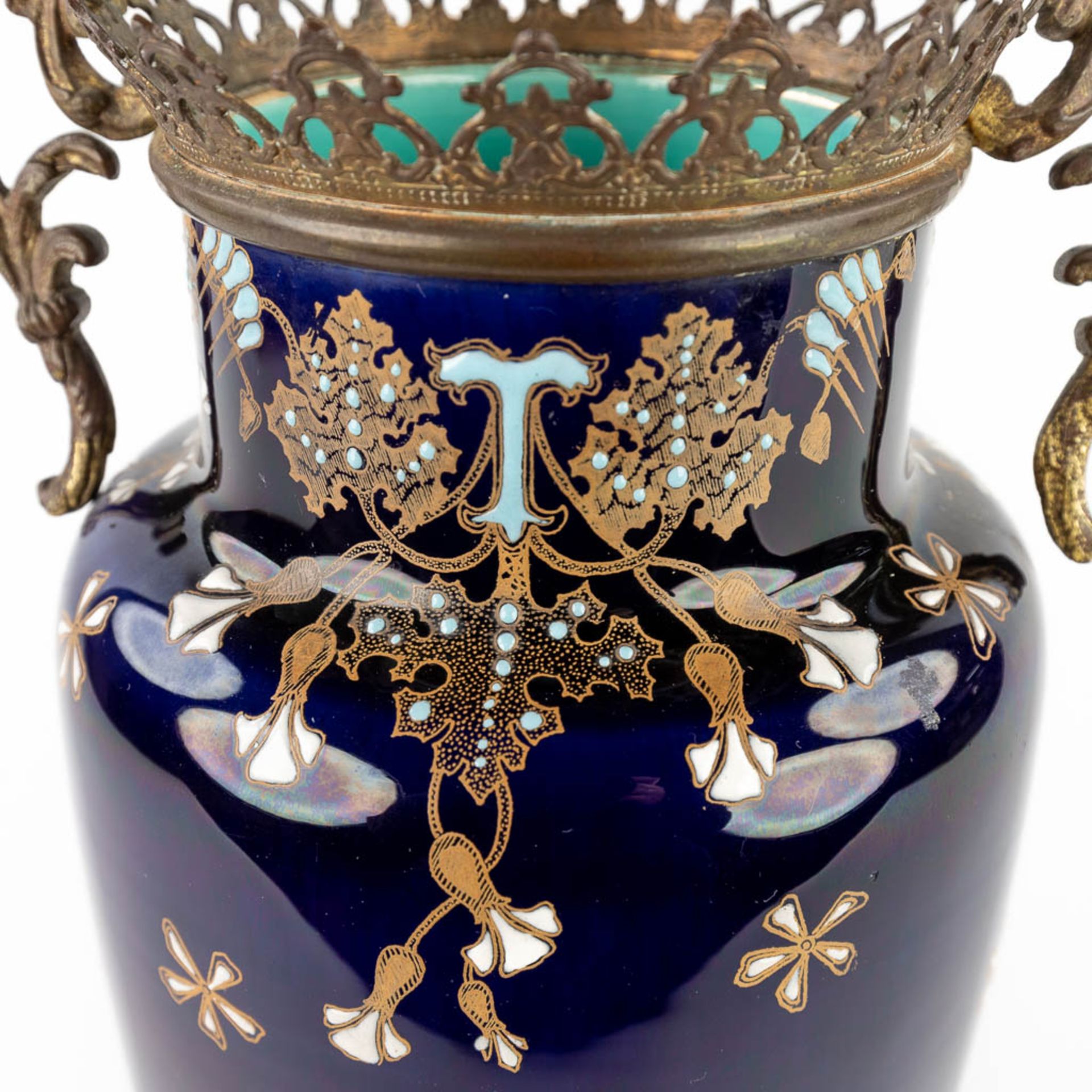 Luneville, a large brass mounted faience vase with starry sky decor. Art Nouveau. (D:15 x W:20 x H:3 - Bild 10 aus 12