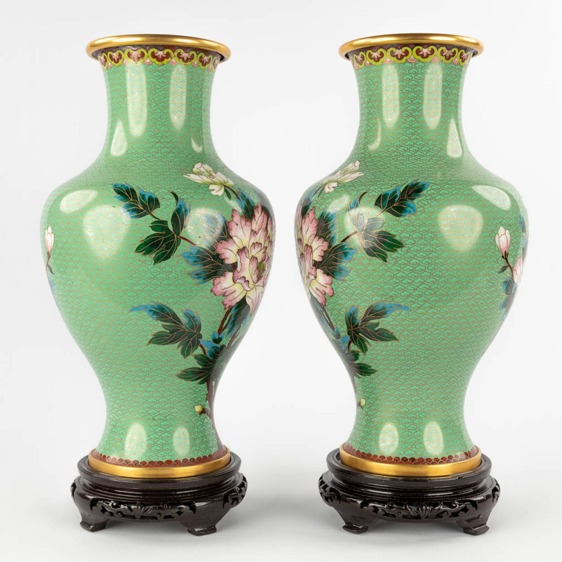 A pair of bronze vases with cloisonné enamel decor of fauna and flora. 20th C. (H:38 x D:22 cm) - Bild 4 aus 16