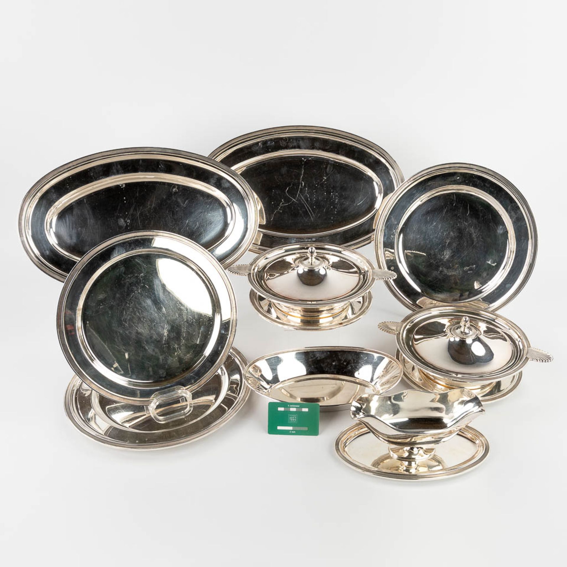 Sivar &amp; Silvergros Ghent, a collection of silver-plated metal table accesories. (D:28 x W:45 cm) - Image 24 of 24
