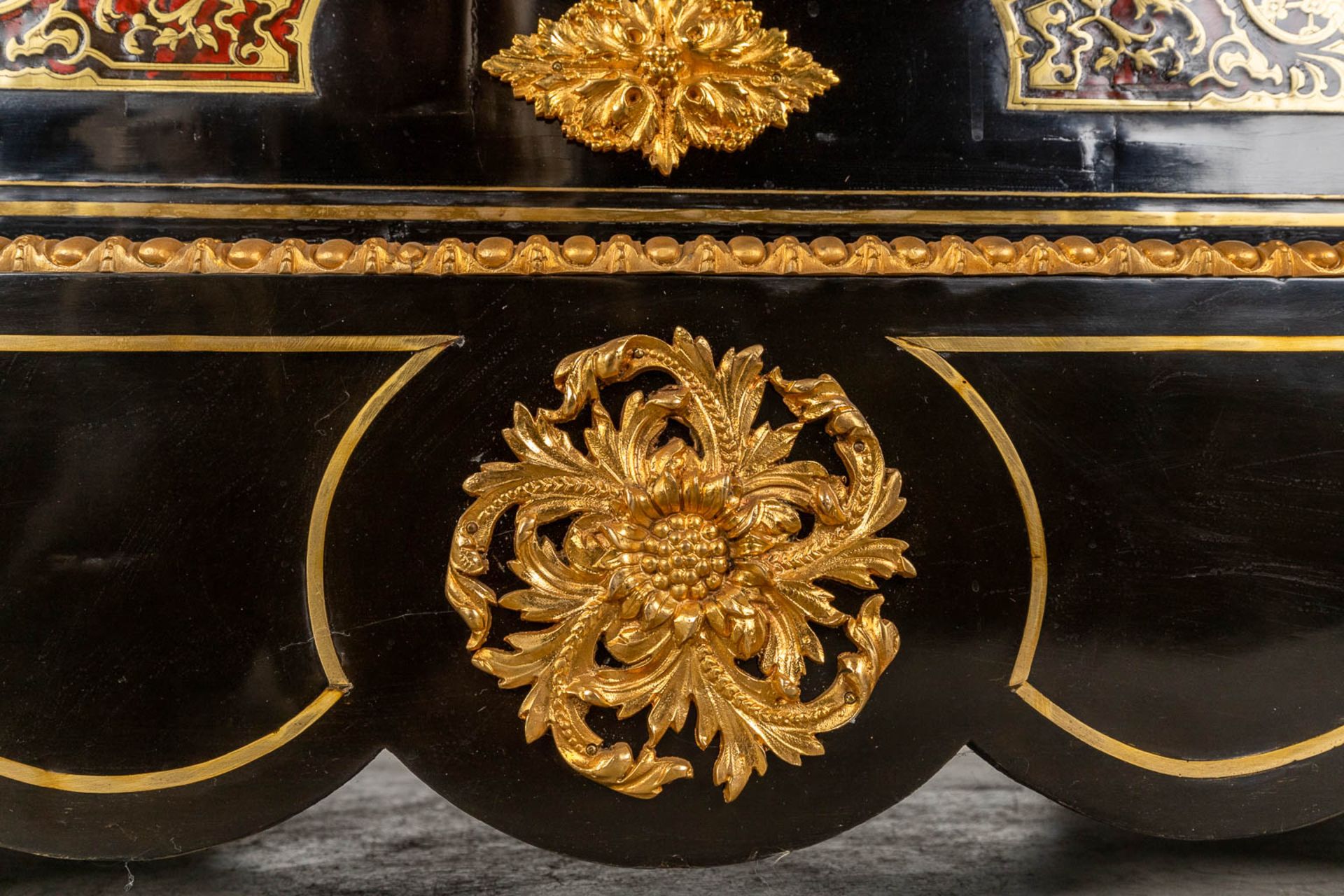 A one-door cabinet, Boulle, tortoiseshell and copper inlay, Napoleon 3, 19th C. (D:48 x W:90 x H:111 - Image 14 of 15