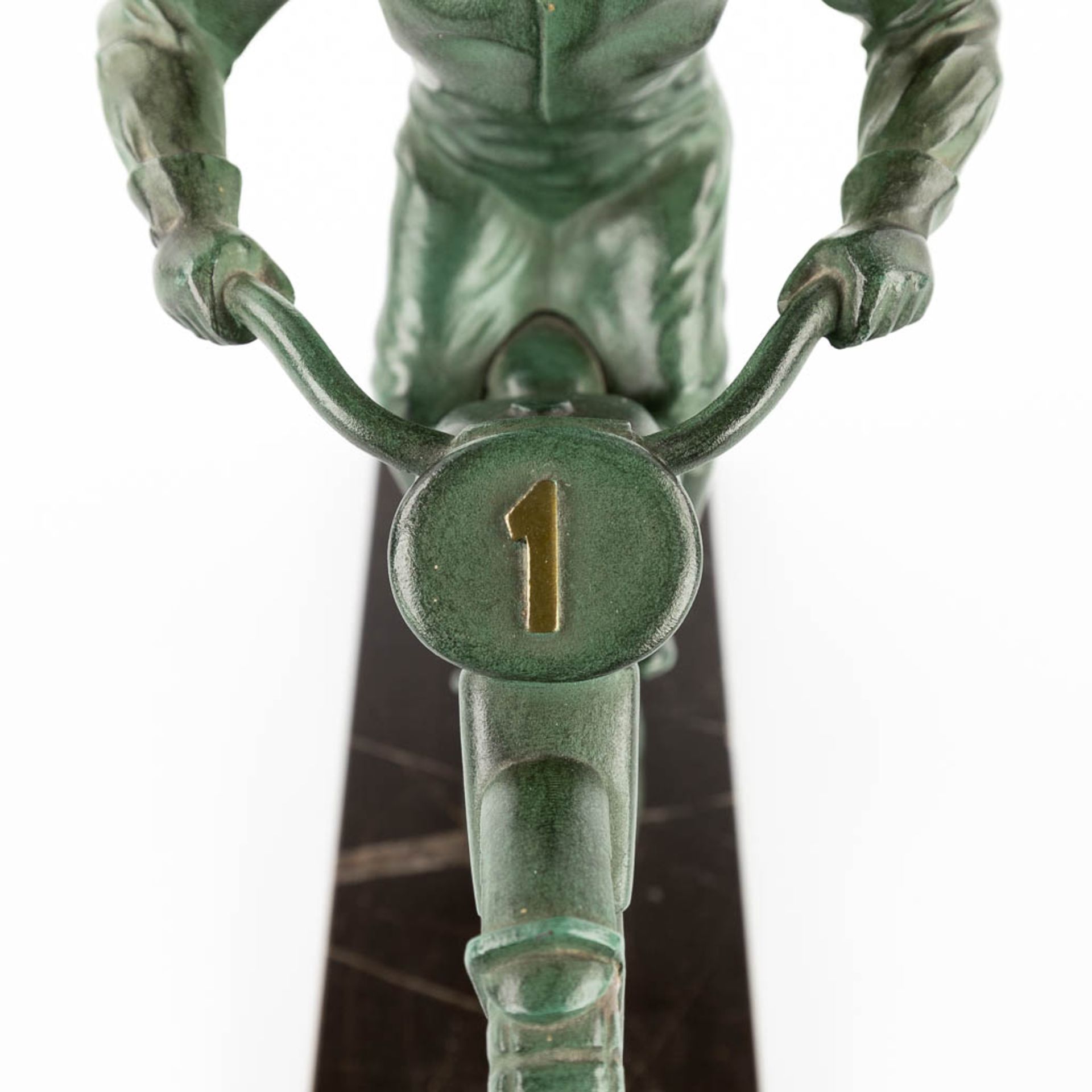 Jacques LIMOUSIN (XX) 'Motor' green patinated spelter. (D:9 x W:28 x H:27 cm) - Bild 9 aus 15