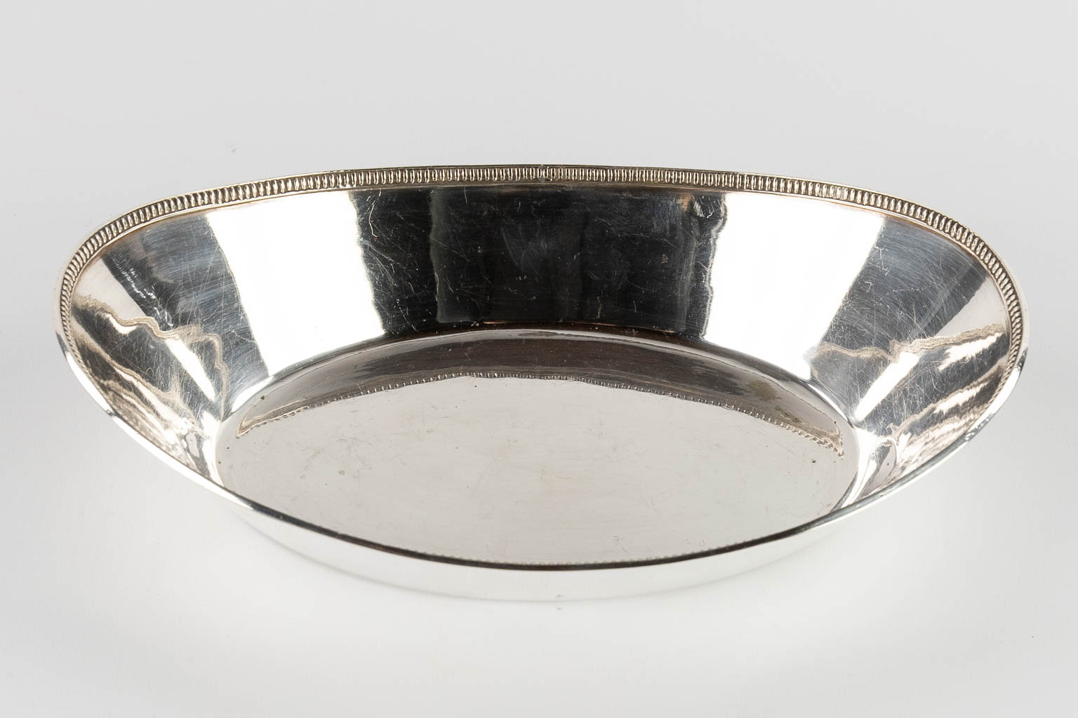 Christofle, Wiskemann, Fironnet, a large collection of serving accessories, silver-plated metal. (D: - Image 23 of 32