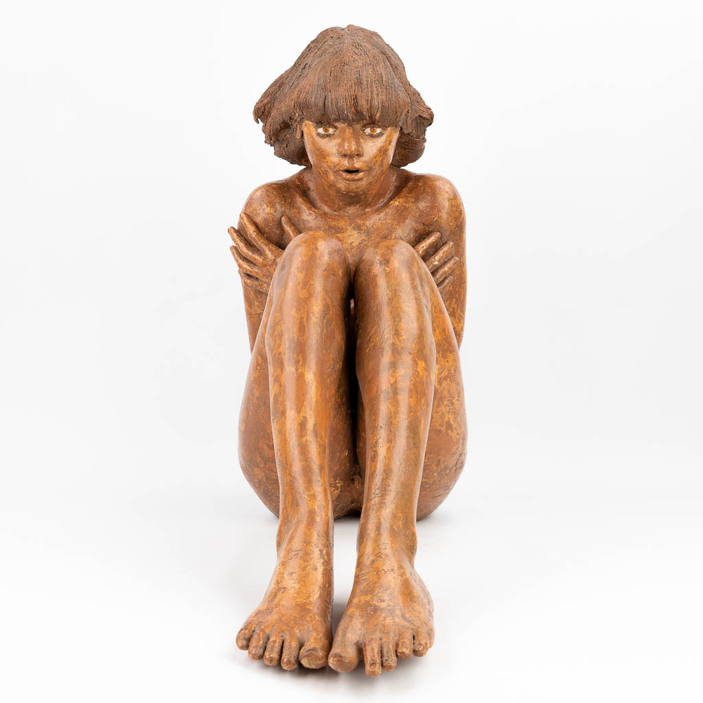 Jan DUMORTIER (XX-XXI) 'Seated lady' a statue made of terracotta. Circa 1980. (D:83 x W:30 x H:69 cm - Image 5 of 14