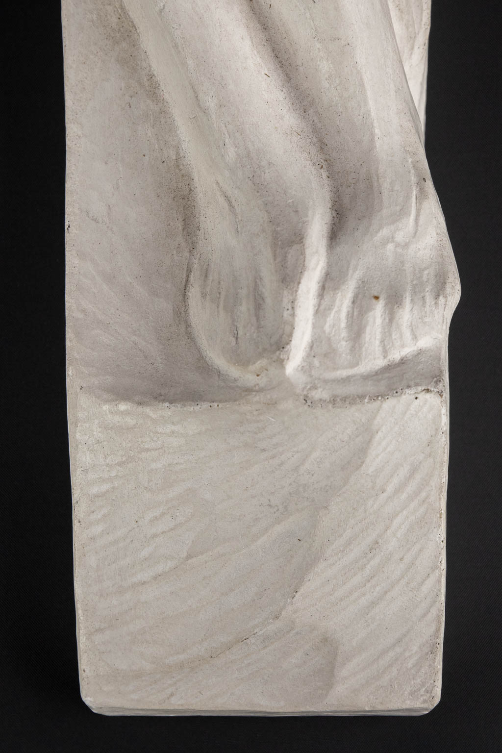 Antoon VAN PARIJS (1884-1968) 'Three sculptures' plaster (D:24 x W:44 x H:22 cm) - Image 14 of 19