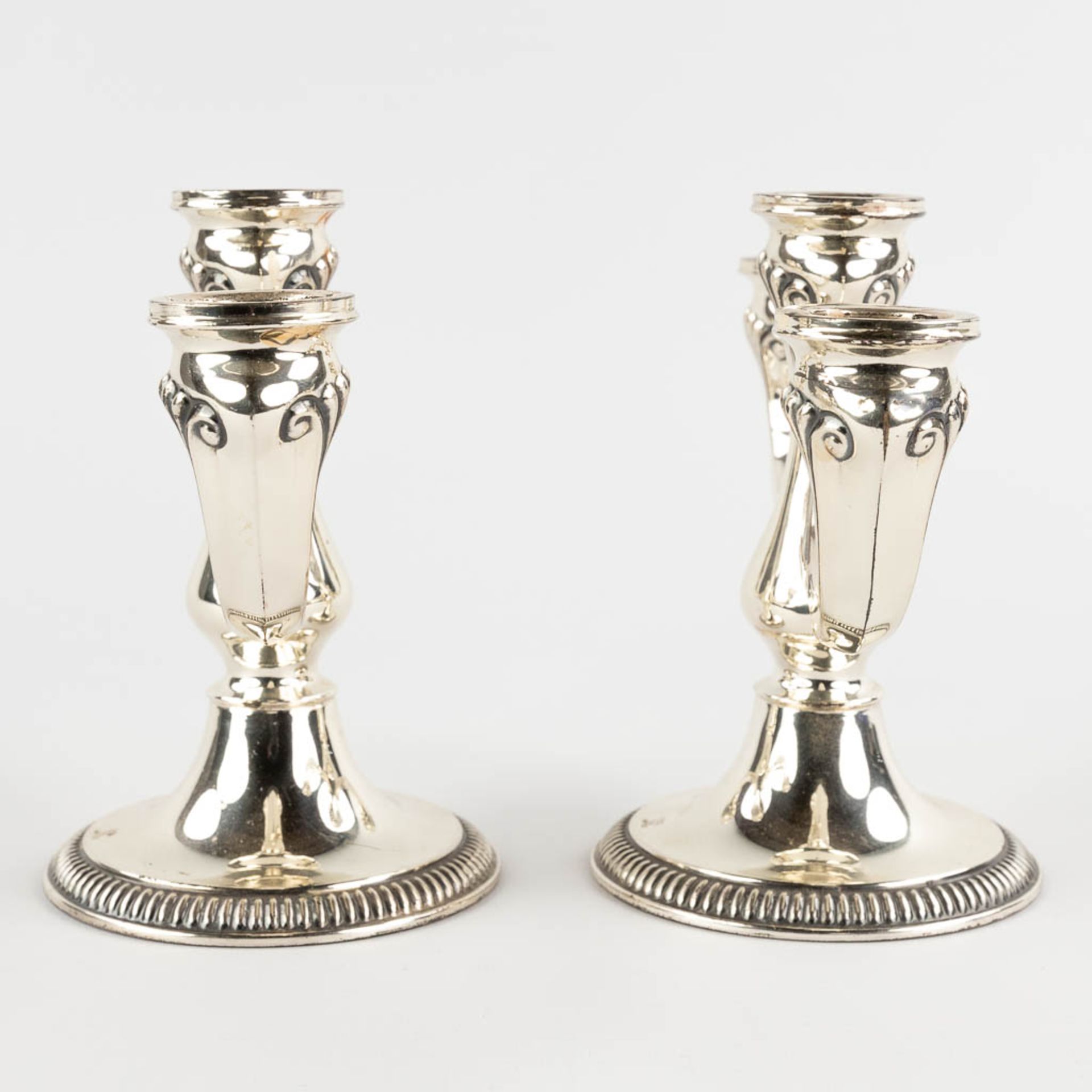A pair of candelabra, silver. A835. gross: 589g (D:9 x W:20 x H:14 cm) - Image 6 of 10