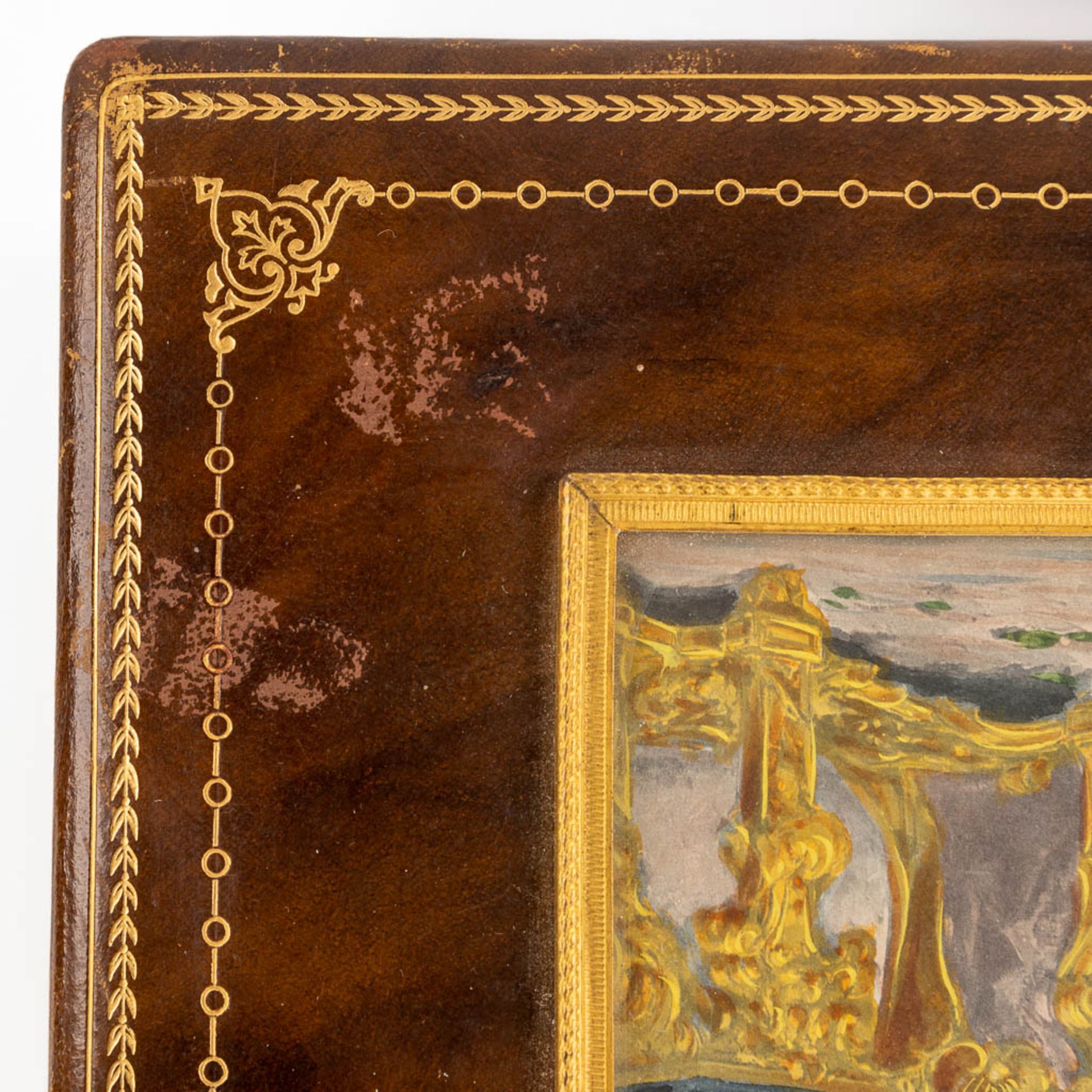 A decorative jewellery box with hand-painted decor. (D:28 x W:36,5 x H:11 cm) - Image 11 of 15