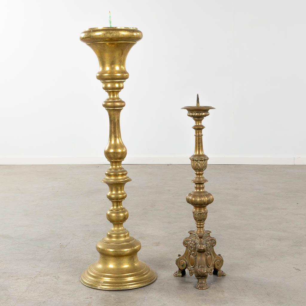 Two Church candlesticks, bronze and copper. 19th and 20th C. (H:94 x D:28 cm) - Image 3 of 11