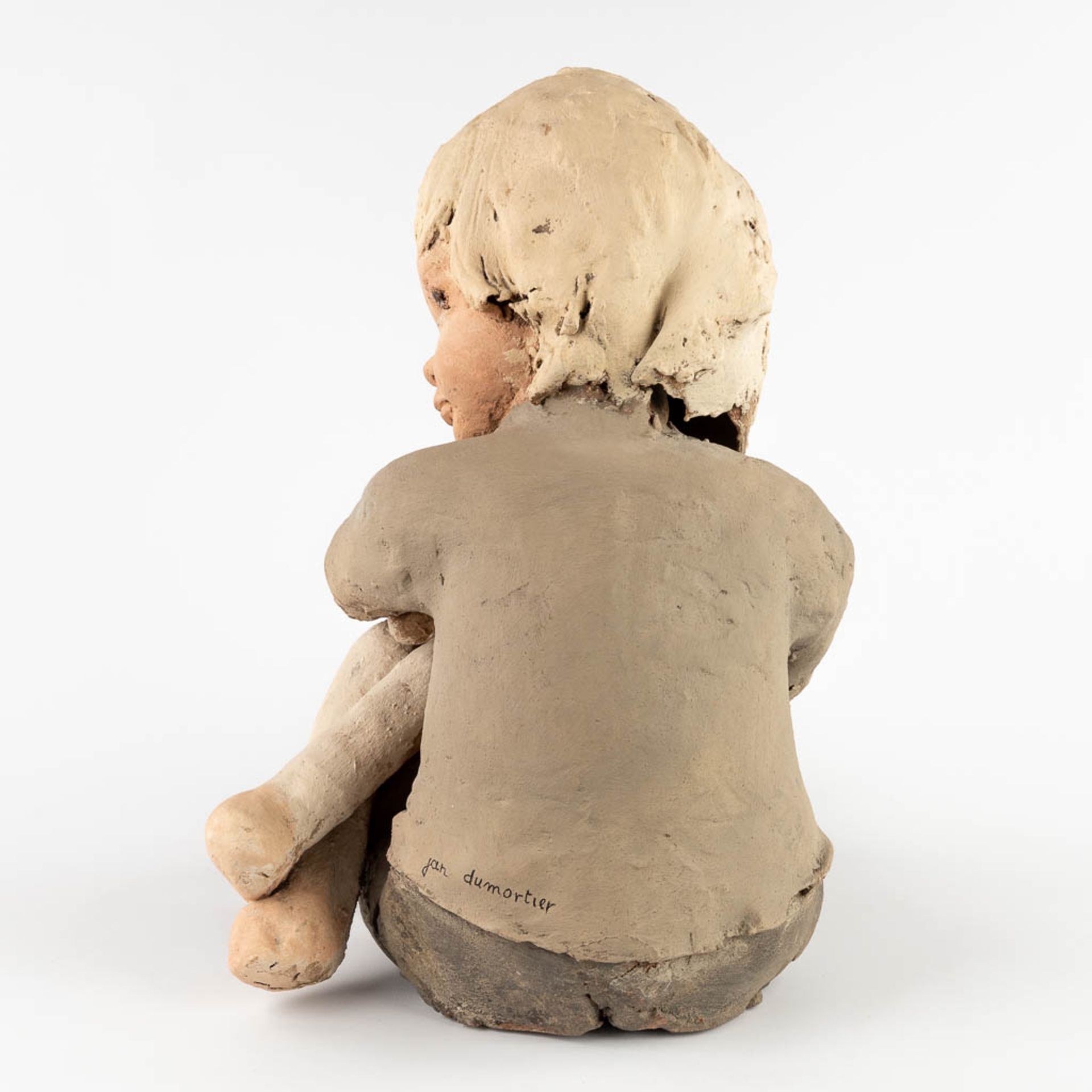 Jan DUMORTIER (XX-XXI) 'Child with a stuffed rabbit' terracotta. (D:32 x W:42 x H:44 cm) - Bild 4 aus 14