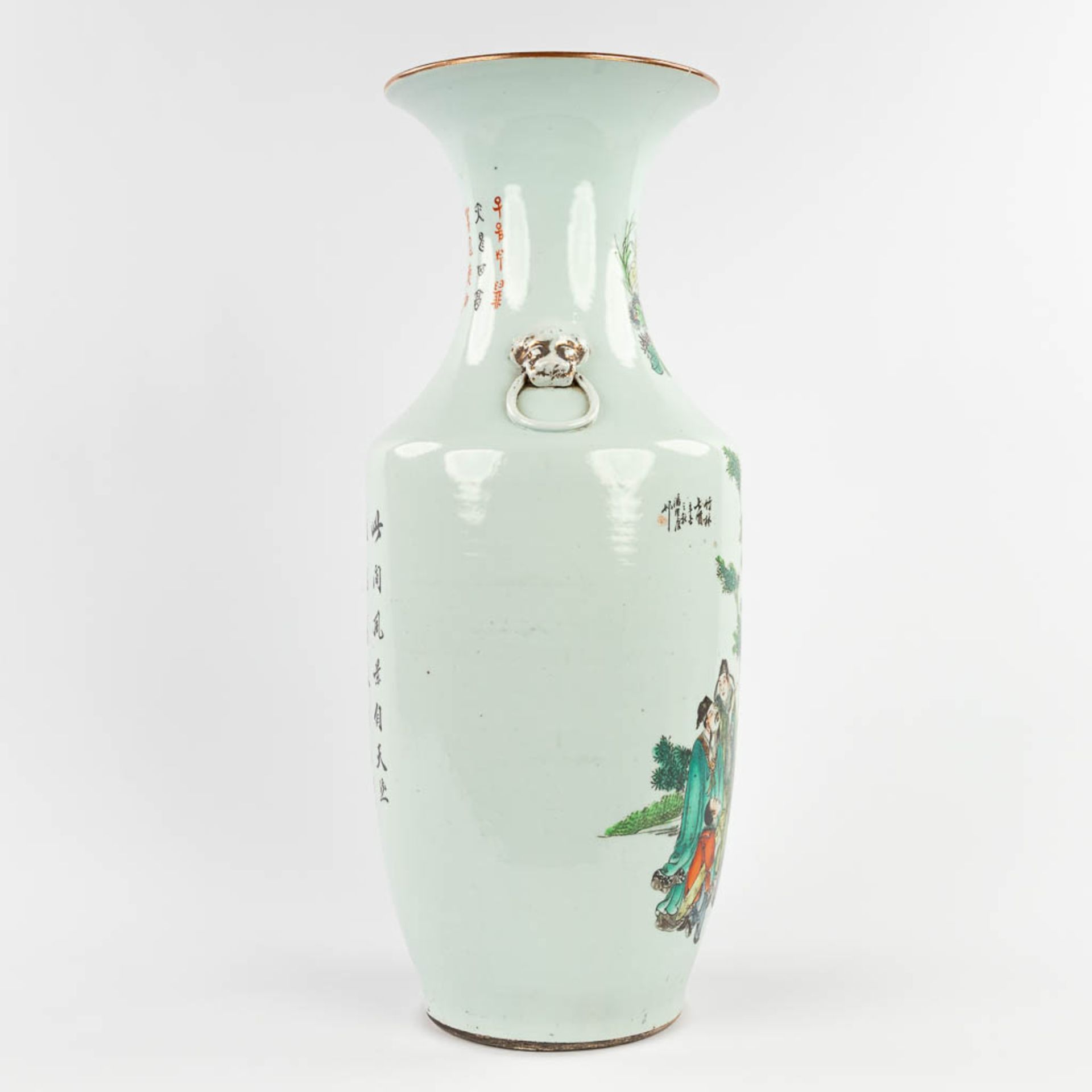 A Chinese vase, decorated with wise men in a garden. 19th/20th C. (H:58 x D:23 cm) - Bild 4 aus 16