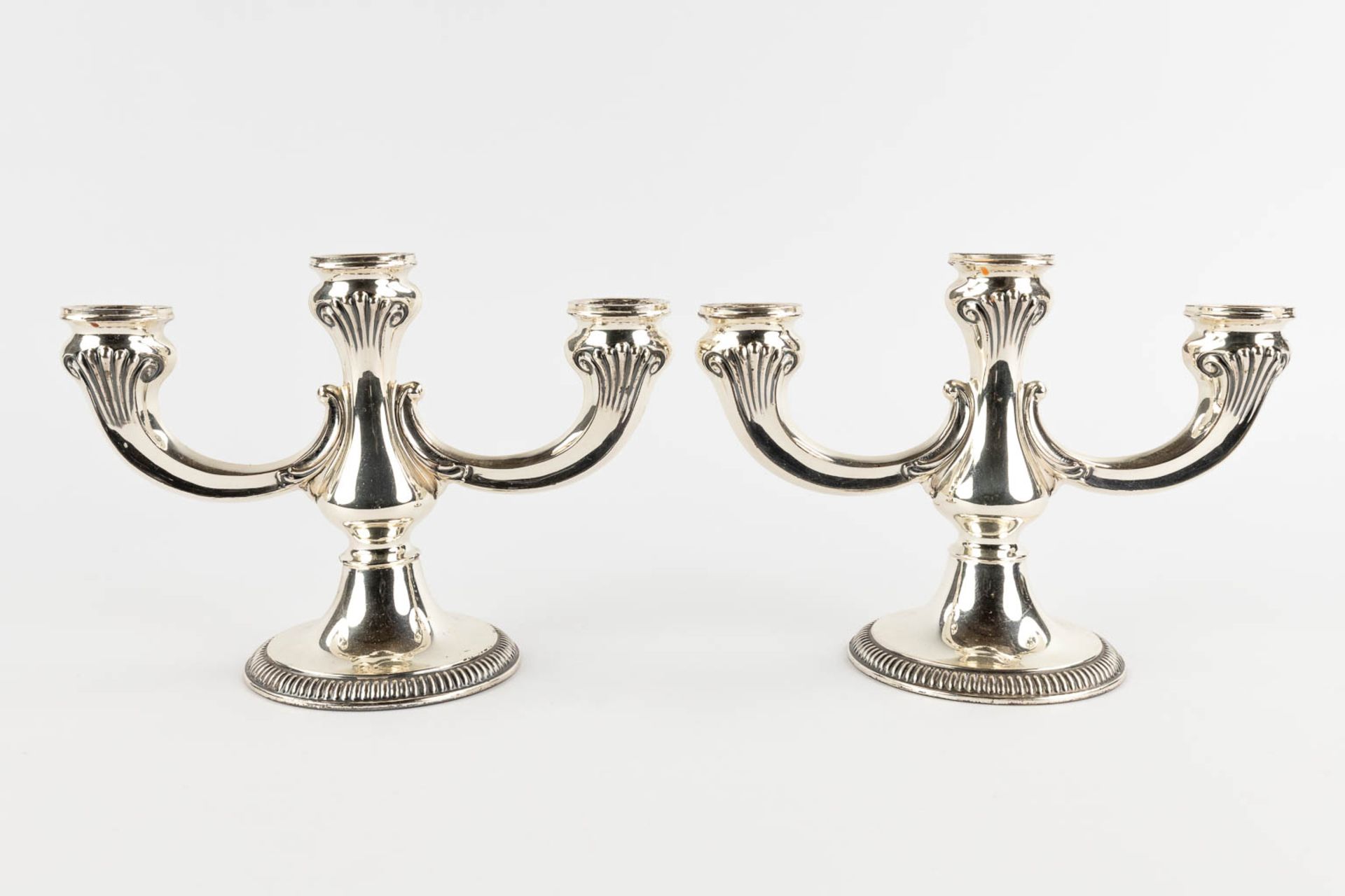 A pair of candelabra, silver. A835. gross: 589g (D:9 x W:20 x H:14 cm) - Image 3 of 10