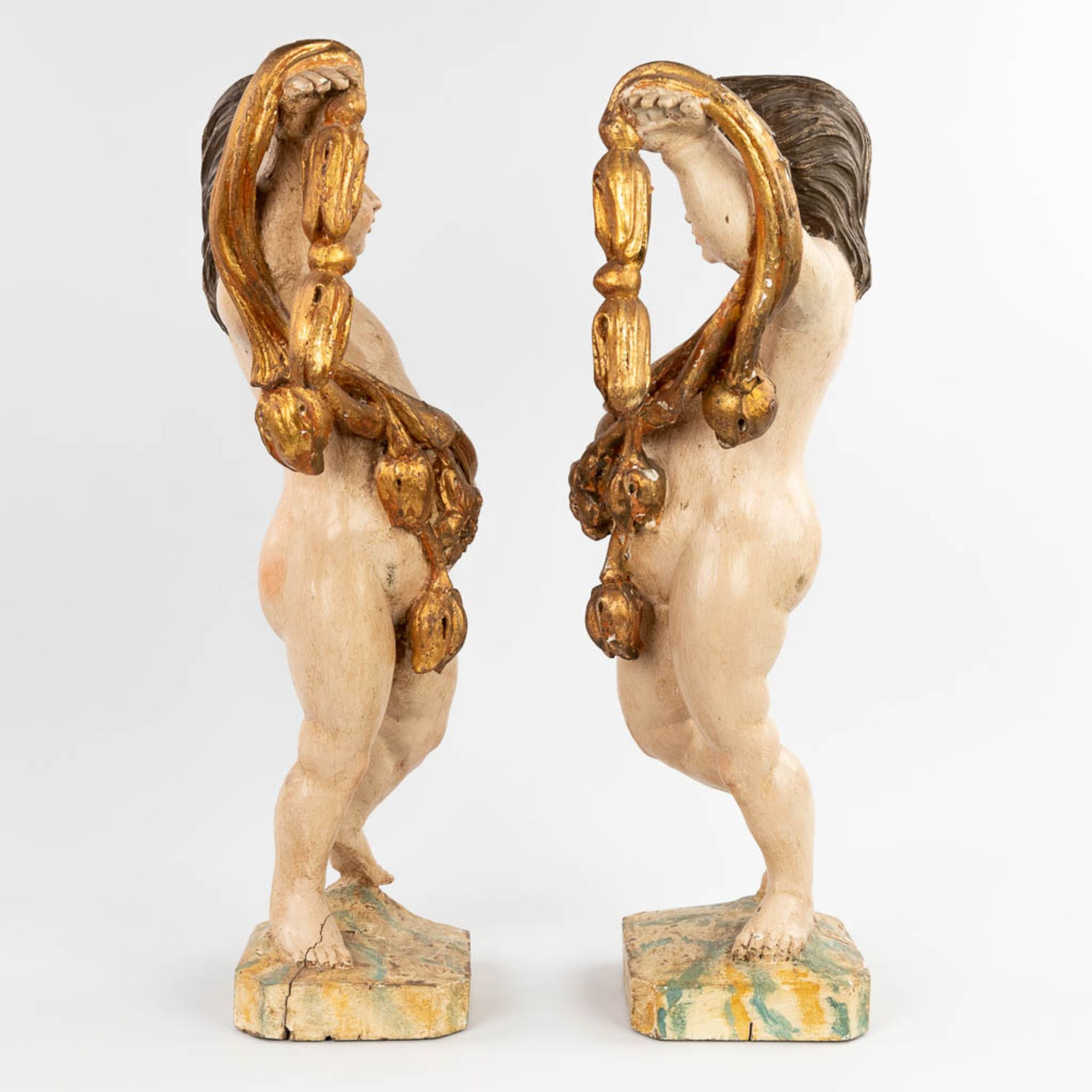 A pair of wood-sculptured angels, polychrome, 18th/19th C. (D:18 x W:34 x H:70 cm) - Bild 6 aus 20