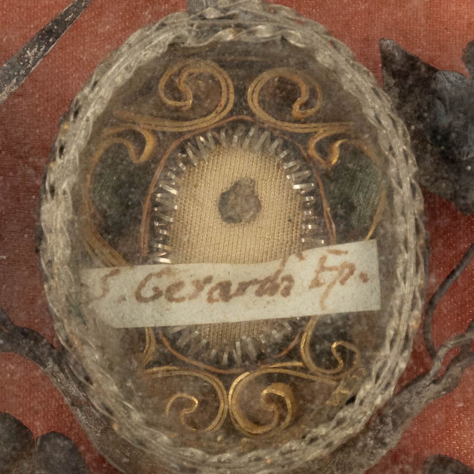 A frame with a sealed theca, a relic for St Gerardi Episcopus. Marked Pope Pius, 1788. (W:19 x H:21, - Image 5 of 8