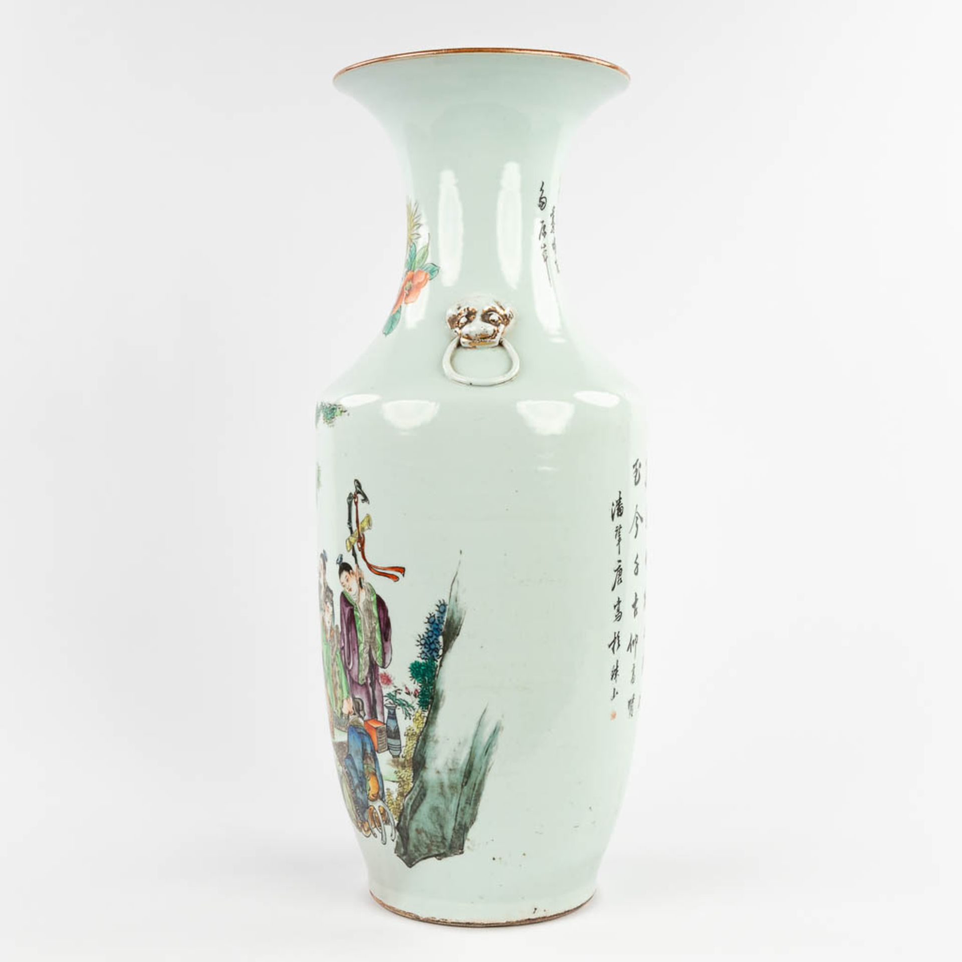 A Chinese vase, decorated with wise men in a garden. 19th/20th C. (H:58 x D:23 cm) - Bild 6 aus 16