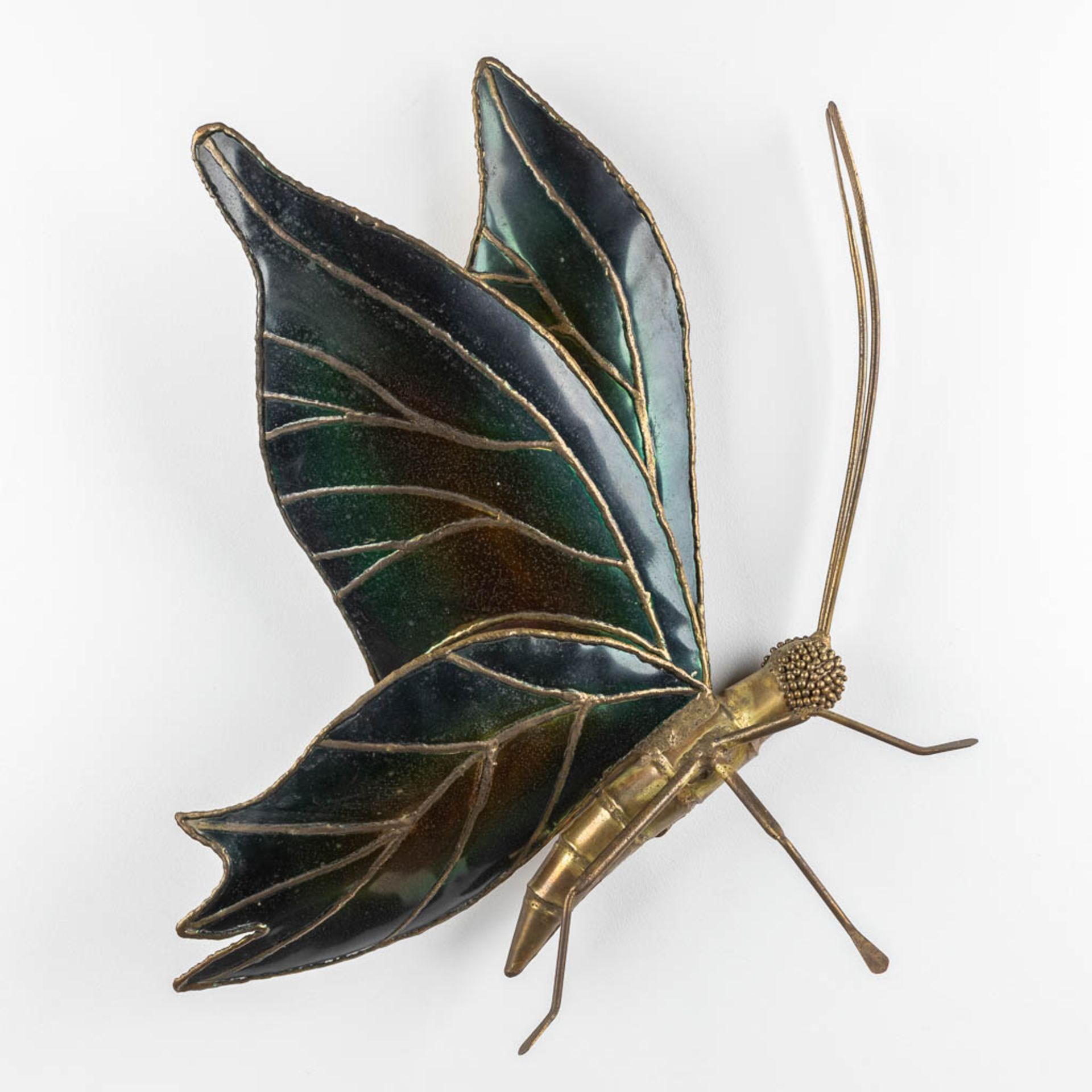 Henri FERNANDEZ (1946) 'Butterfly' a wall lamp, brass. (W:62 x H:69 cm)