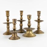 Five Flemish Disc candlesticks, 17th/18th C. (H:20 x D:9 cm)