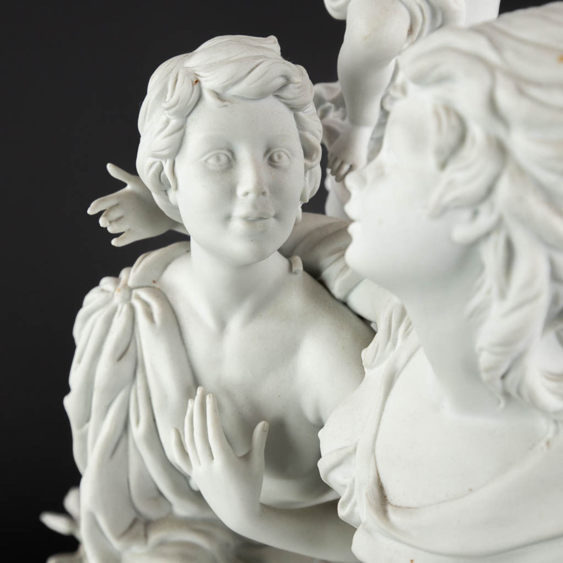 A large group, bisque porcelain with a romantic scène. 20th C. (D:26 x W:36 x H:47 cm) - Image 9 of 18