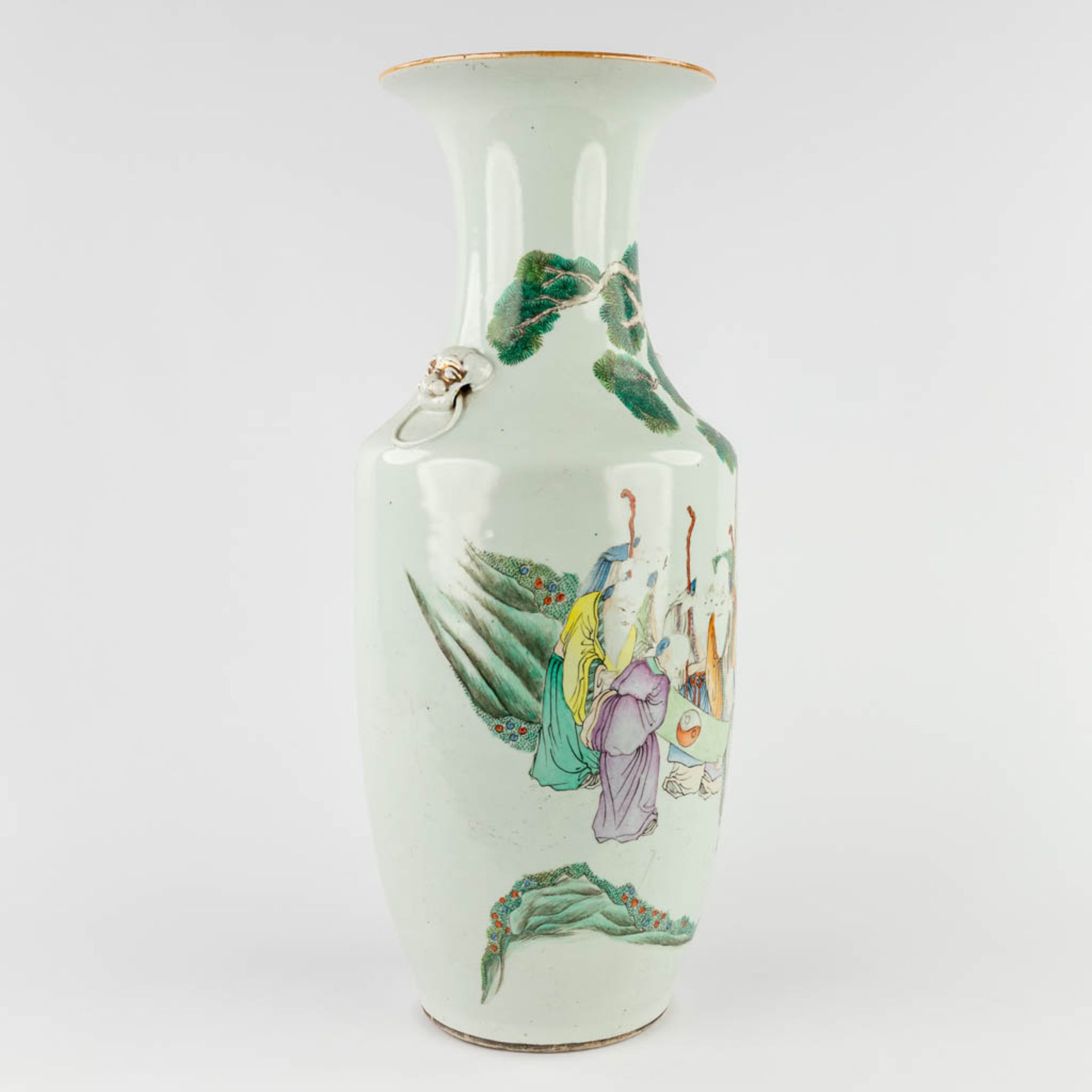 A Chinese vase decorated with wise men, 19th/20th C. (H:57 x D:23 cm) - Bild 7 aus 14