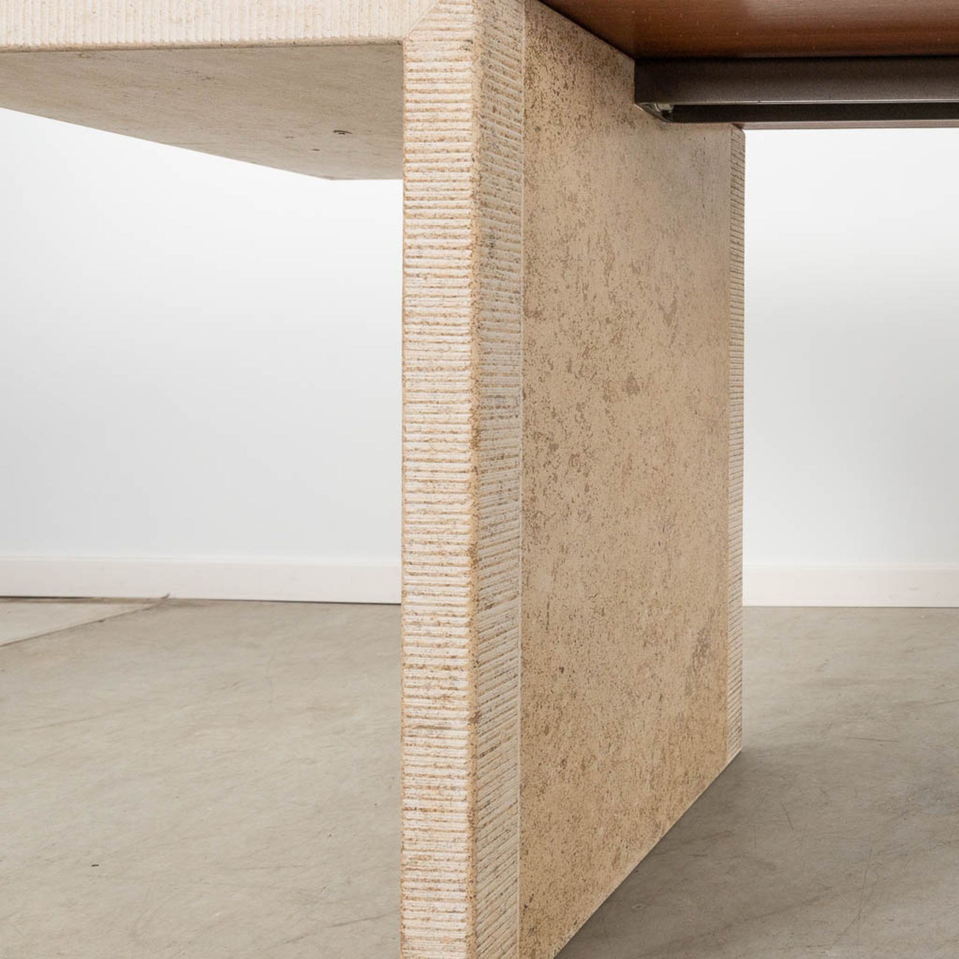 A pair of console tables, travertine with an oak veneered top. 20th C. (D:50 x W:220 x H:73 cm) - Image 5 of 13