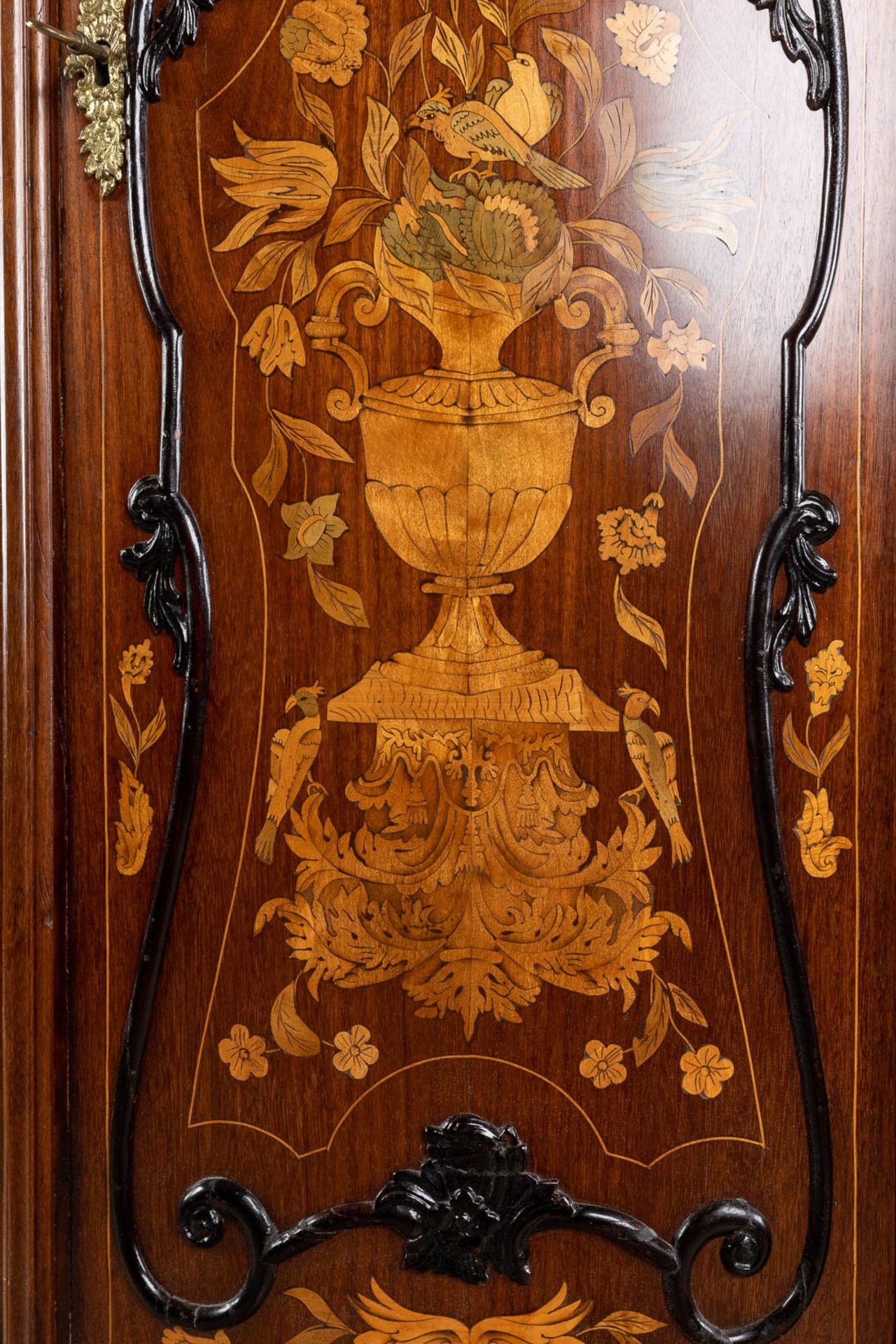 An antique corner cabinet with marquetry in Louis XV style. The Netherlands, 18th C. (D:56 x W:105 x - Image 8 of 21