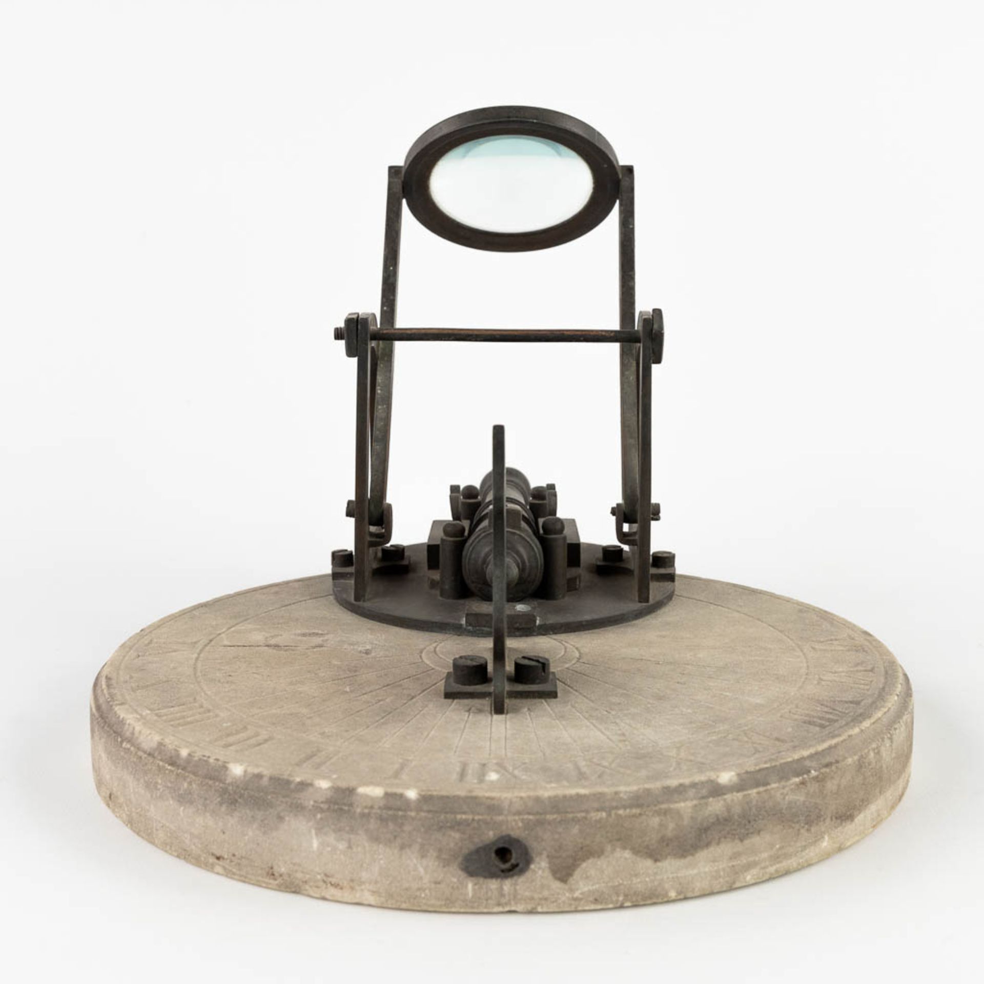 A miniature model of a 'Solar Cannon', bronze mounted on marble. 19th C. (D:22 x W:27 x H:19 cm) - Image 5 of 13