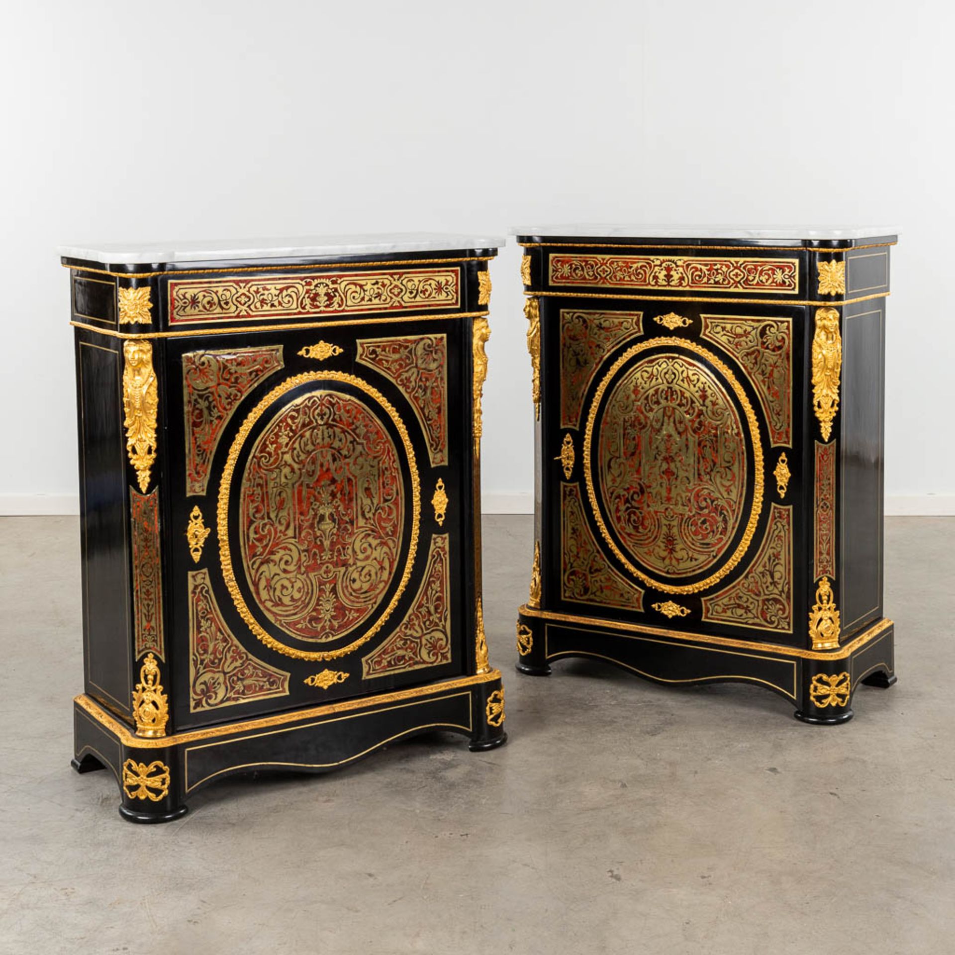 A pair of 'Boulle' cabinets, tortoiseshell inlay with brass. Napoleon 3, 19th C. (D:38 x W:82 x H:10