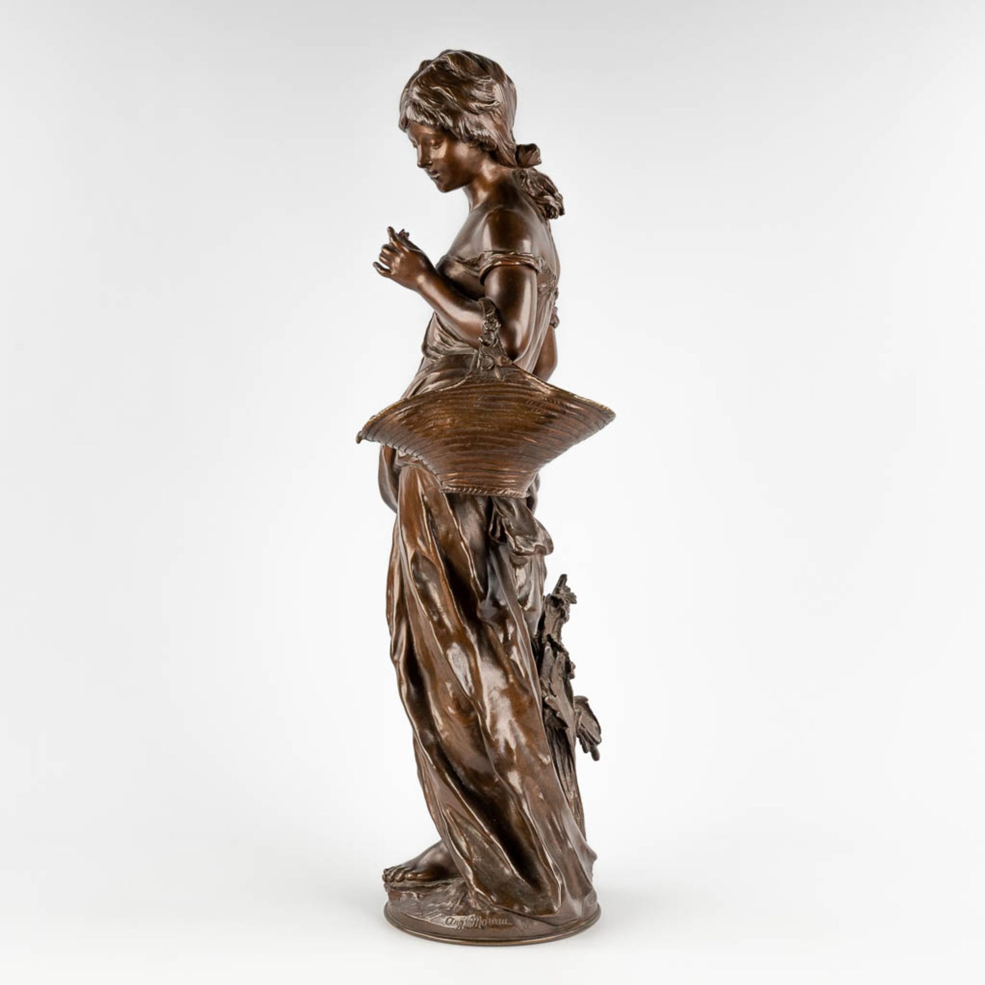 Auguste MOREAU (1834-1917) 'Picking the Flowers' patinated bronze. 19th C. (D:23 x W:30 x H:72 cm) - Image 6 of 12