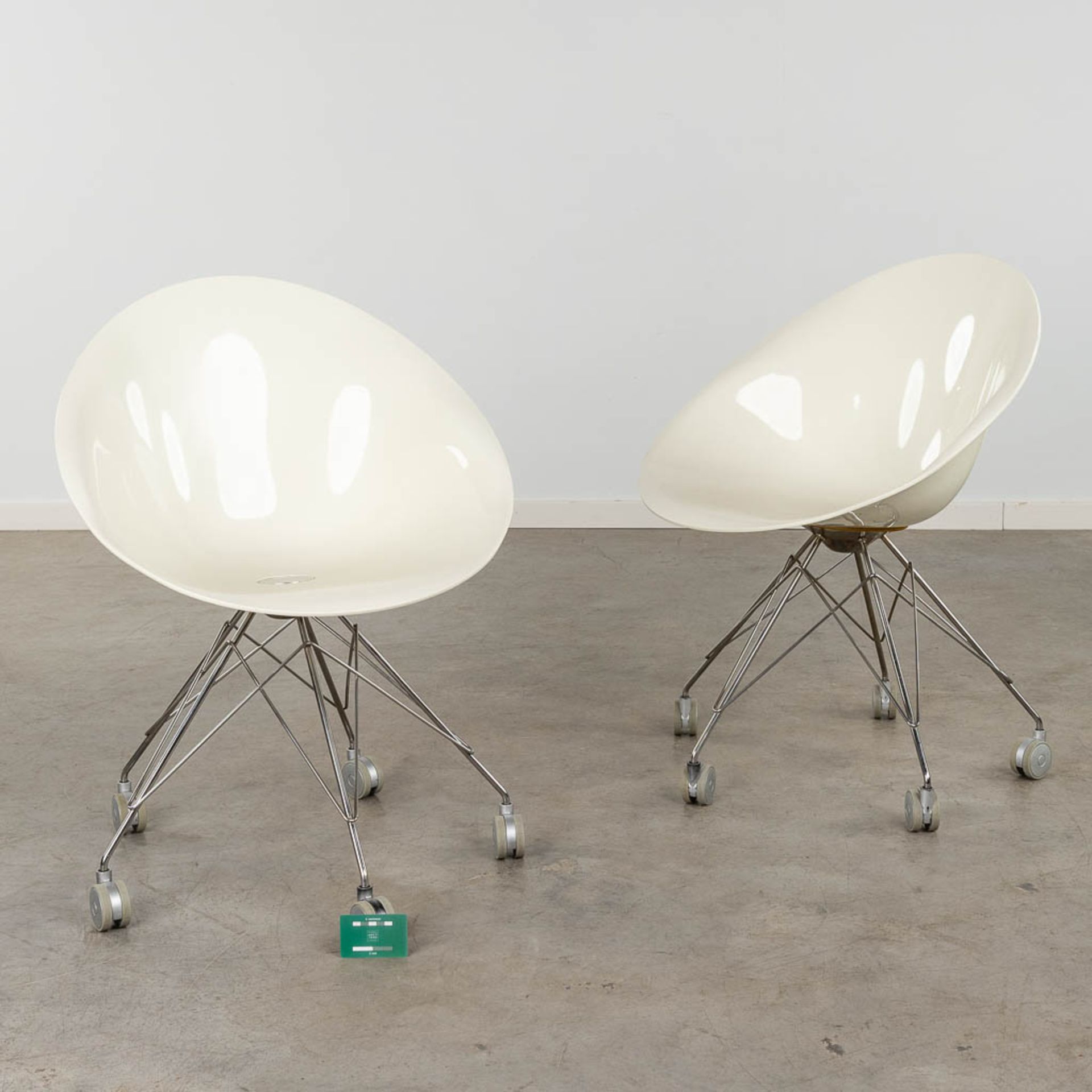 Philippe STARCK (1949) 'Ero' for Kartell, two office chairs. (D:59 x W:62 x H:82 cm) - Image 2 of 14