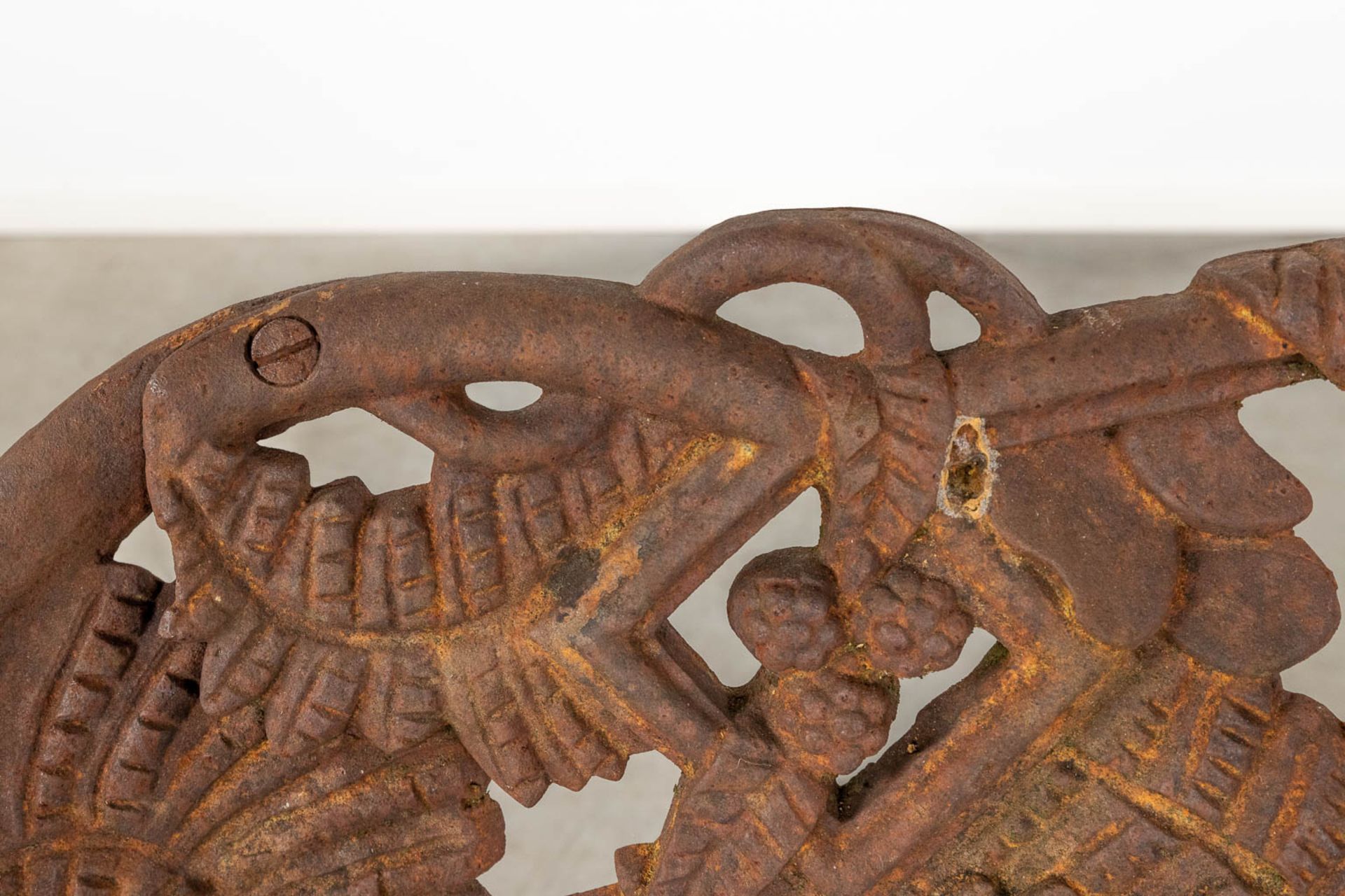 A cast-iron garden bench, decorated with fern leaves. 20th C. (D:53 x W:166 x H:88 cm) - Bild 10 aus 11