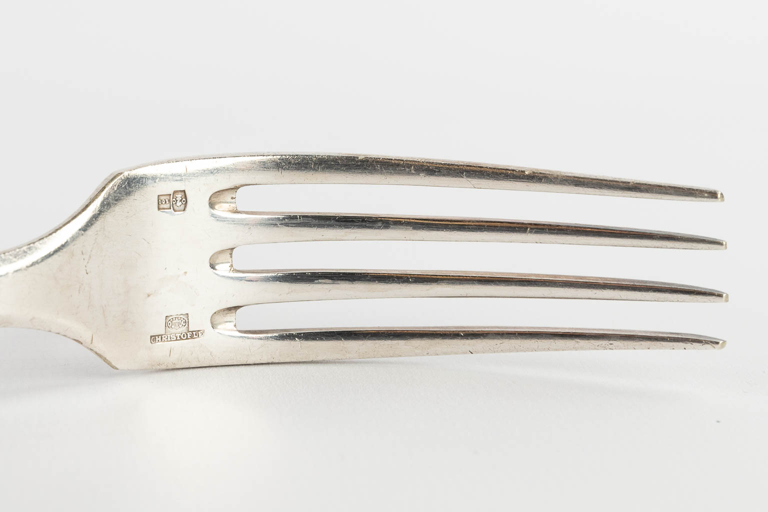 Christofle, Wiskemann, Fironnet, a large collection of serving accessories, silver-plated metal. (D: - Image 30 of 32