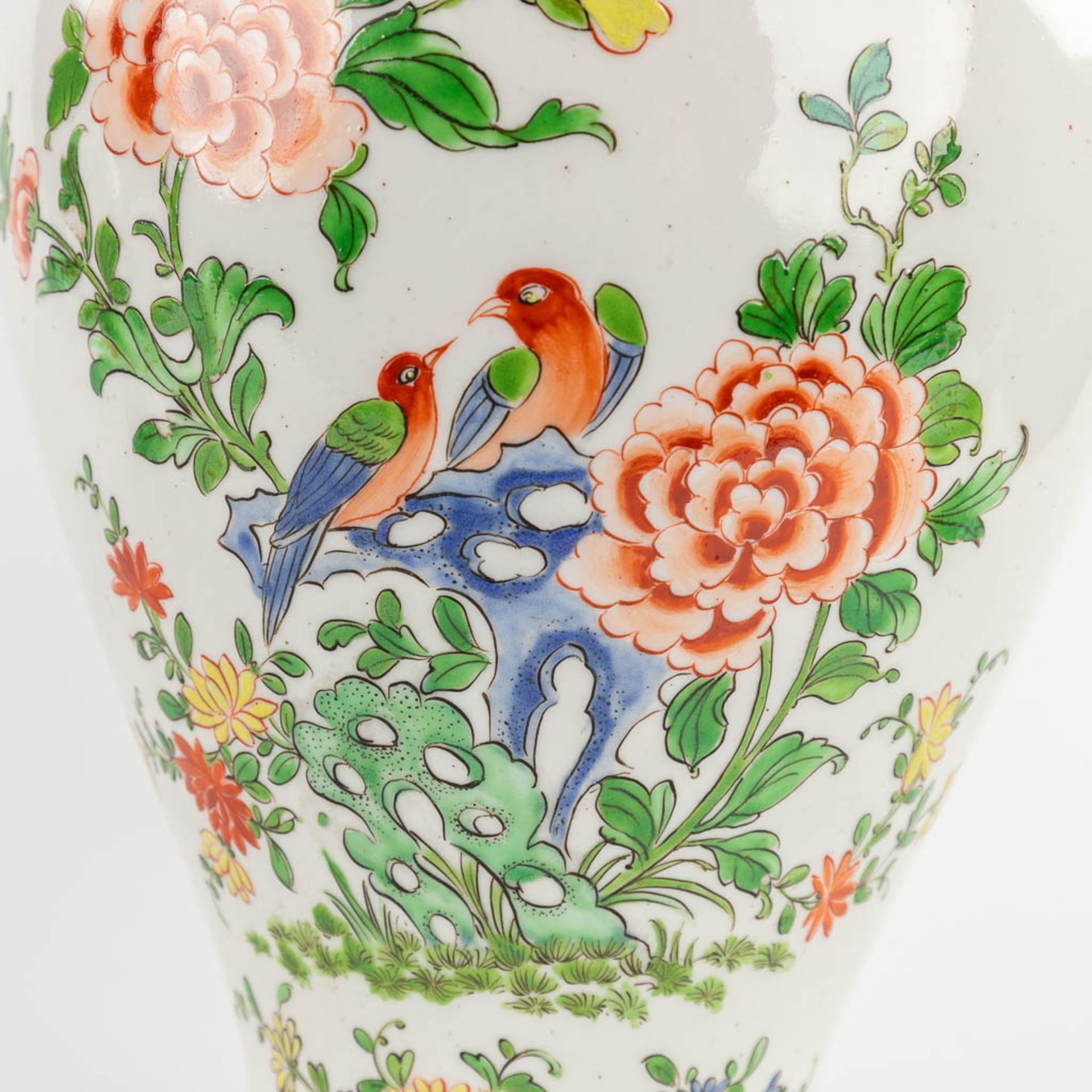 Samson, a pair of Oriental-inspired vases with hand-painted decor. 19th C. (H:42 x D:20 cm) - Image 10 of 14