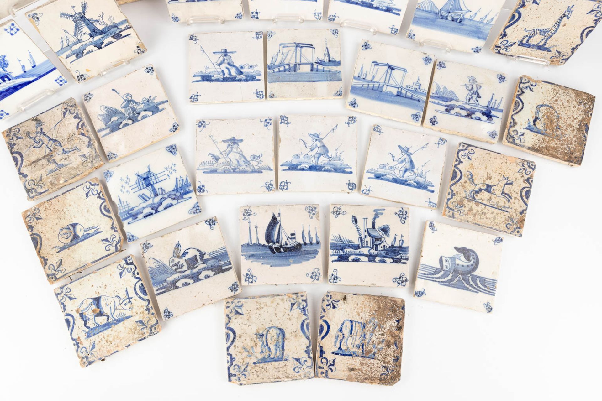 A large collection of antique tiles, Blue-white and Manganese, The Netherlands, 17th/18th C. (W:13 x - Bild 12 aus 12