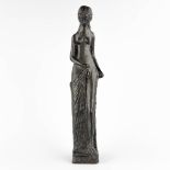 Elie VAN DAMME (1928) 'Standing figurine' for Amphora. (D:12 x W:11 x H:64 cm)