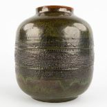 Rogier VANDEWEGHE (1923-2020) 'Vase' green glaze for Amphora. (H:23 x D:20 cm)