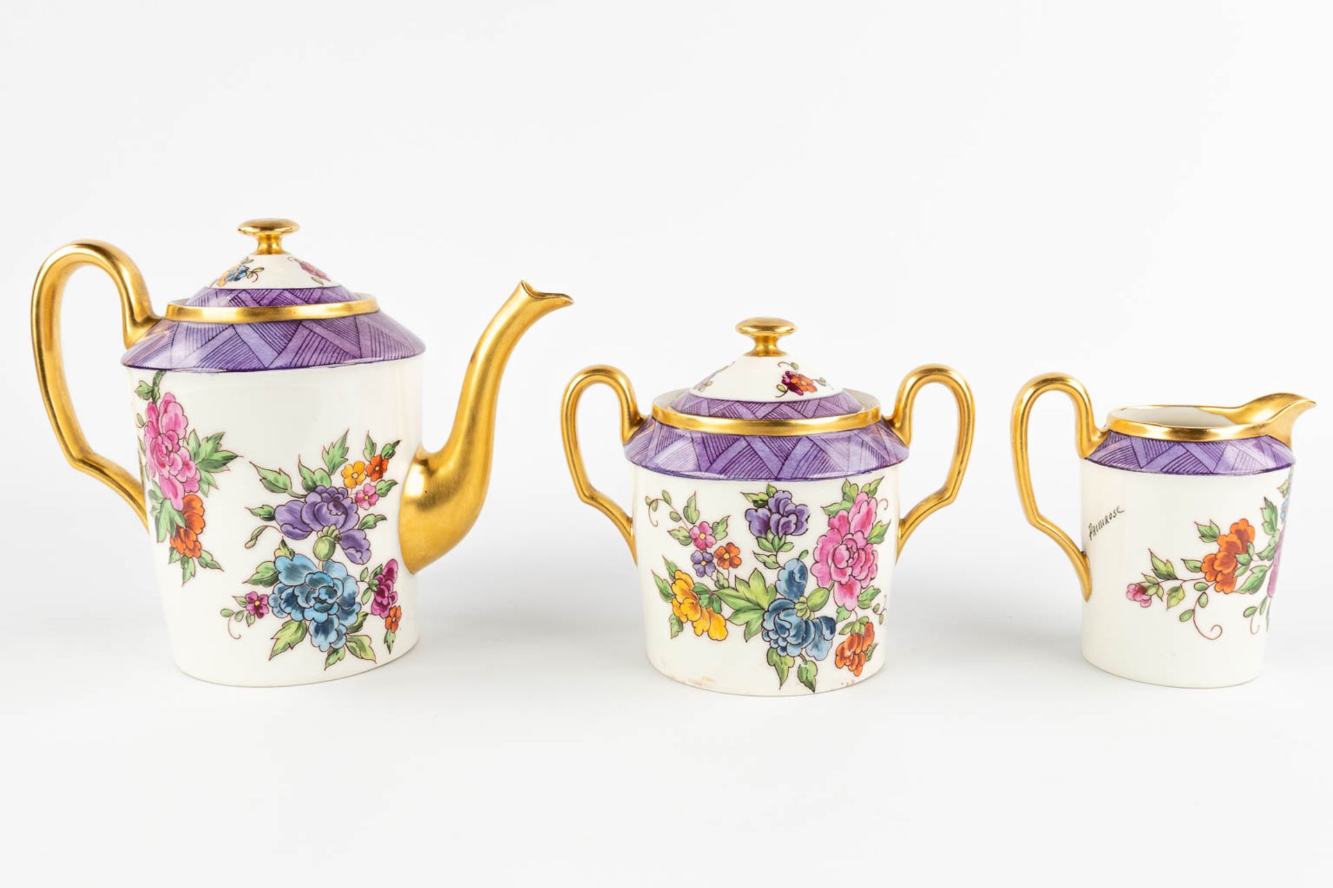 Limoges 'Primrose' a 12-person porcelain coffee service with hand-painted decor. (D:13 x W:24 x H:20 - Bild 3 aus 31